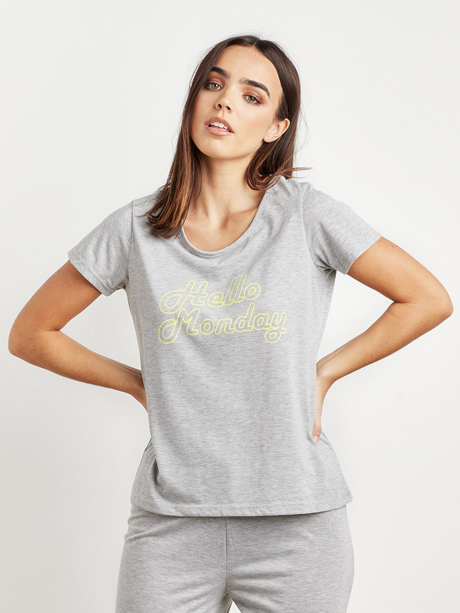 طقم بيجاما بنطلون وتيشيرت بطبعة-women-clothing-nightwear-pyjamas-bottoms-image-5