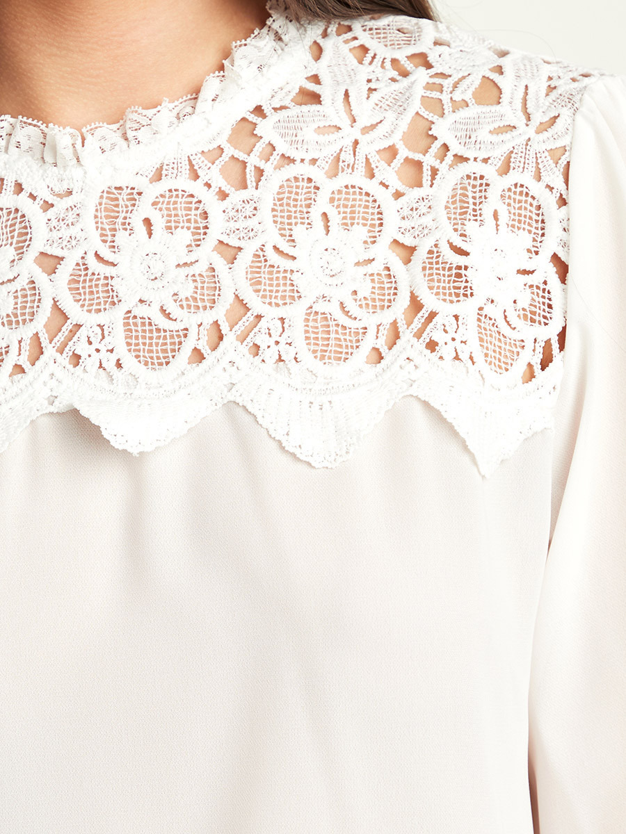 بلوزة سادة بتفاصيل كروشيه من ستايلي-women-clothing-shirtsandblouses-blouses-image-4