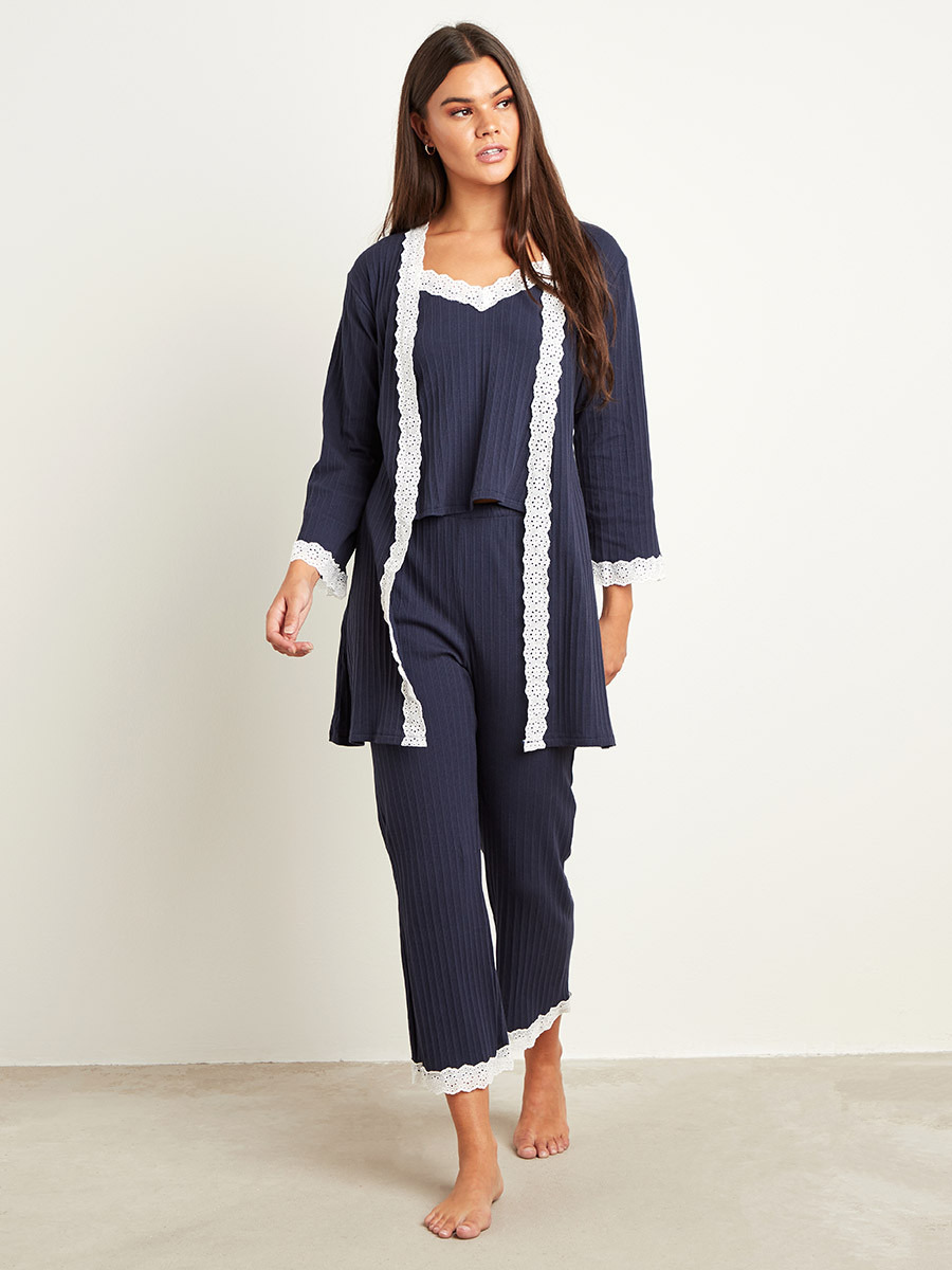 مجموعة من 3 بلوزة وبنطلون سادة وروب بحزام من ستايلي-women-clothing-nightwear-pyjamas-longsets-image-1