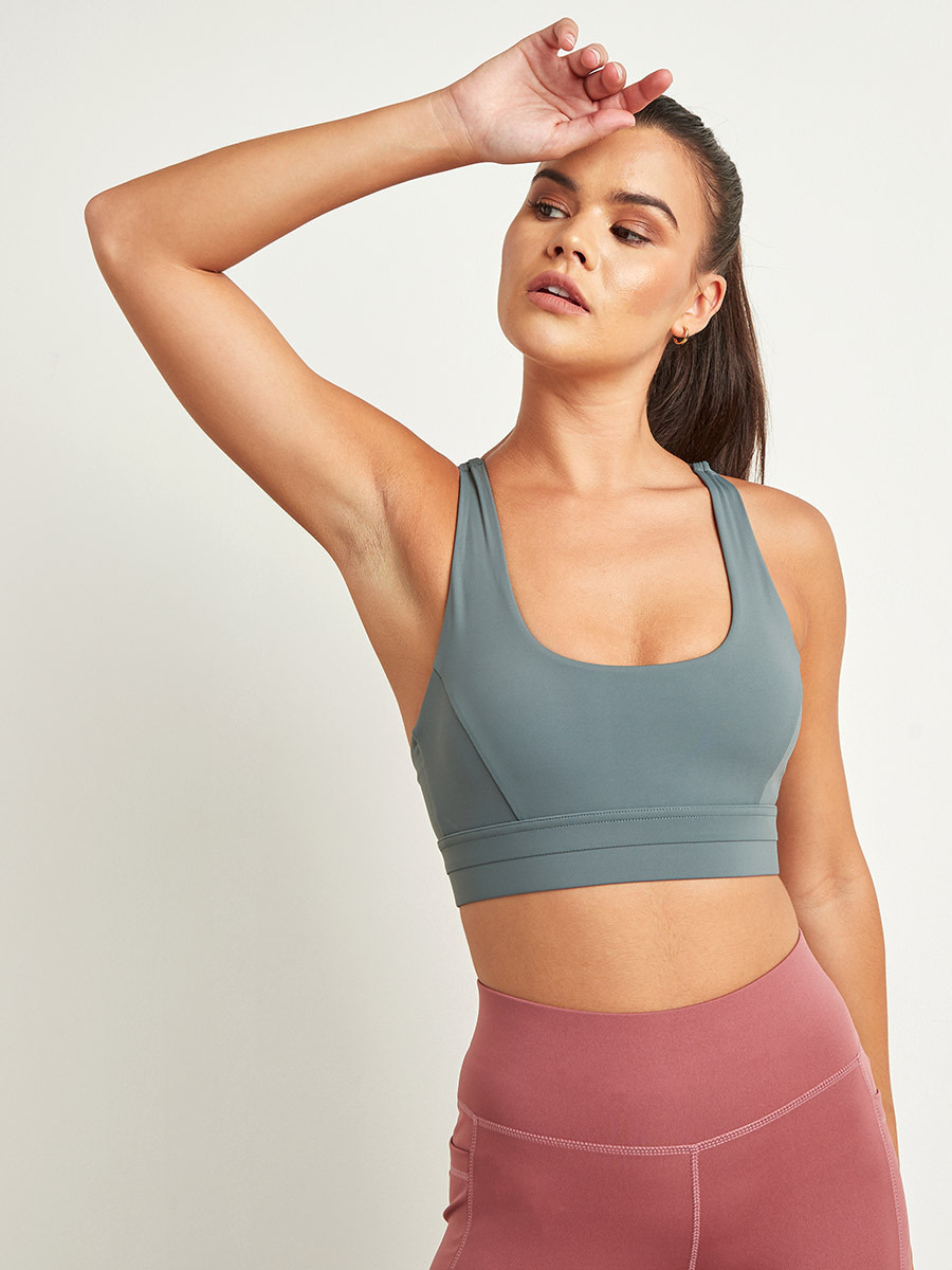 بلوزة بنمط صدرية رياضية مبطنة من ستايلي-women-clothing-sportswearandactivewear-sportsbras-image-2