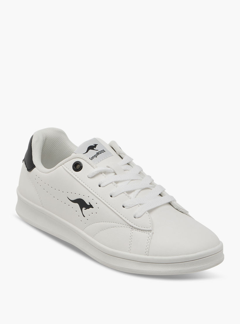 حذاء سنيكرز برباط إغلاق وتفاصيل الشعار للنساء من كانجاروس-women-shoes-sneakers-image-2