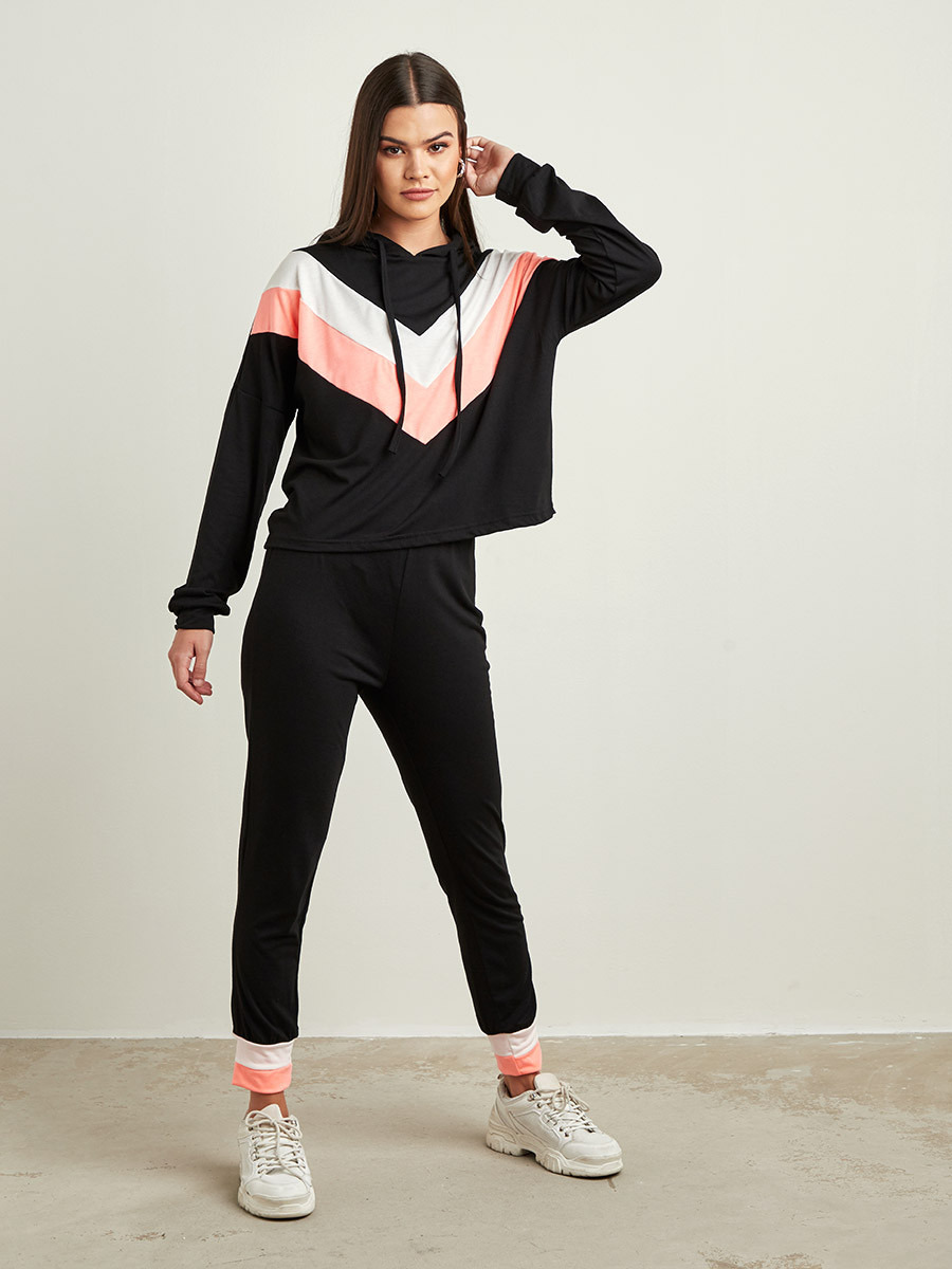 Styli Contrast Chevron Striped Hoodie and Jogger Set-women-clothing-nightwear-pyjamas-bottoms-image-1