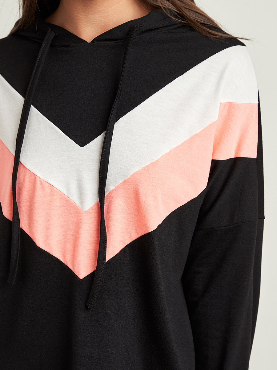 Styli Contrast Chevron Striped Hoodie and Jogger Set-women-clothing-nightwear-pyjamas-bottoms-image-5