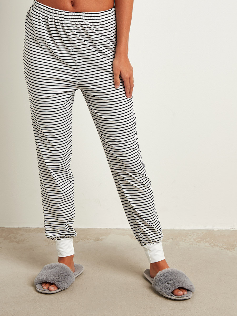 مجموعة من تيشيرت وبنطلون بيجاما من ستايلي-women-clothing-nightwear-pyjamas-longsets-image-5