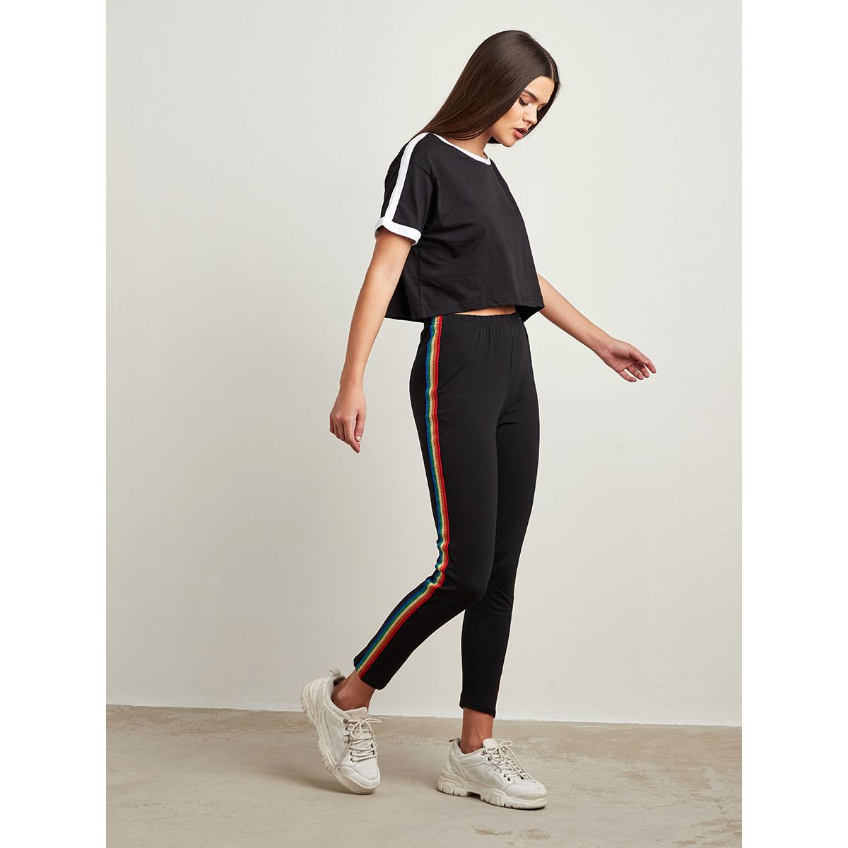 ليقنز بطبعة مموهة وخصر مطاطي من ستايلي-women-clothing-leggings-image-2