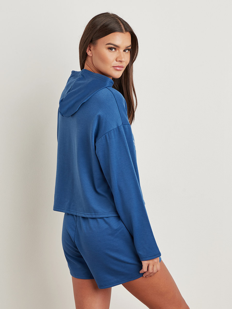 مجموعة من بلوزة بتصميم هودي مطبوعة وشورت من ستايلي-women-clothing-nightwear-pyjamas-bottoms-image-2