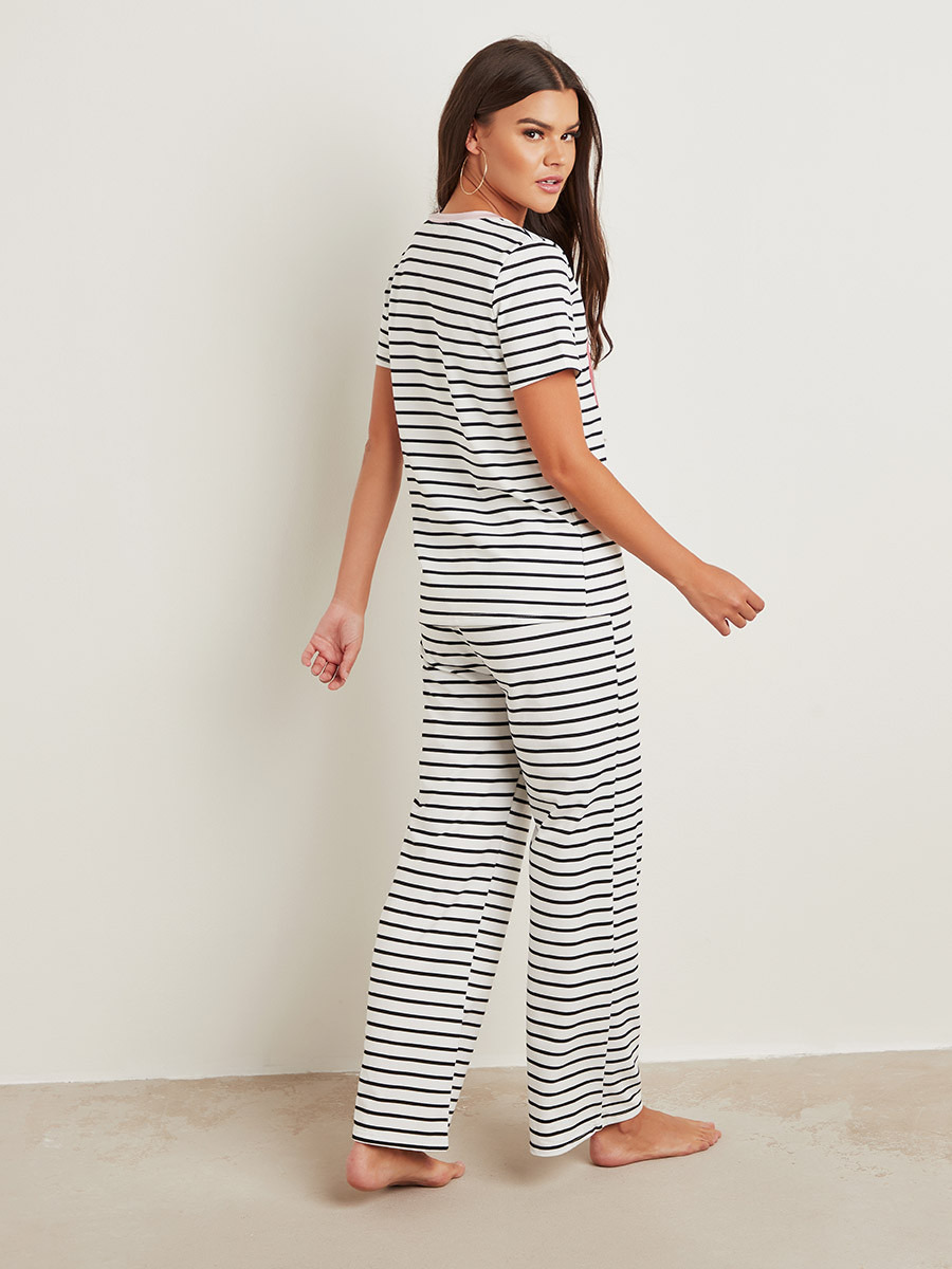 مجموعة من تيشيرت مخطط وبنطلون بيجاما من ستايلي-women-clothing-nightwear-pyjamas-longsets-image-4