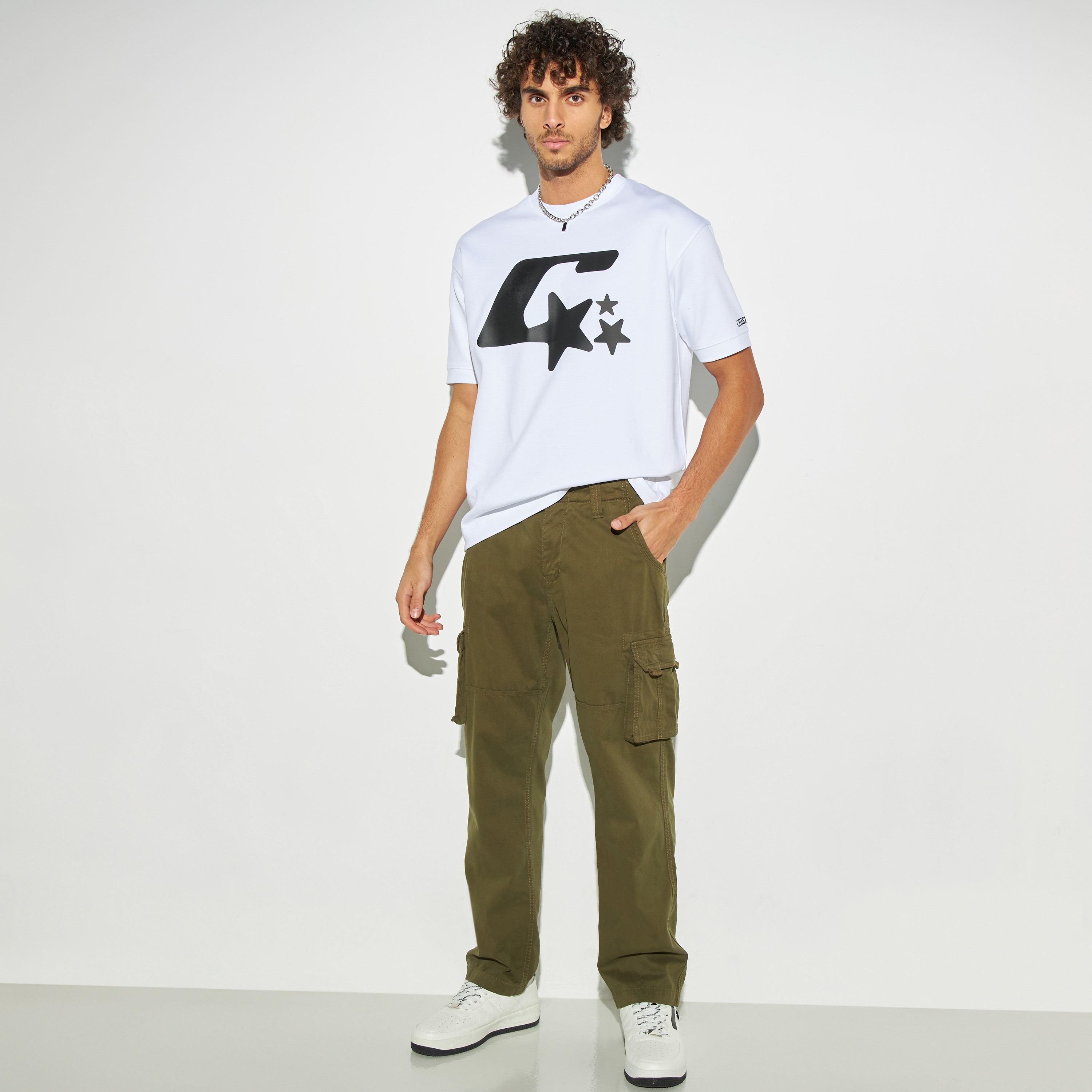 Lee Cooper Relaxed Fit Solid Cargo Jeans with Pockets and Button Closure-men-clothing-bottoms-jeans-image-2