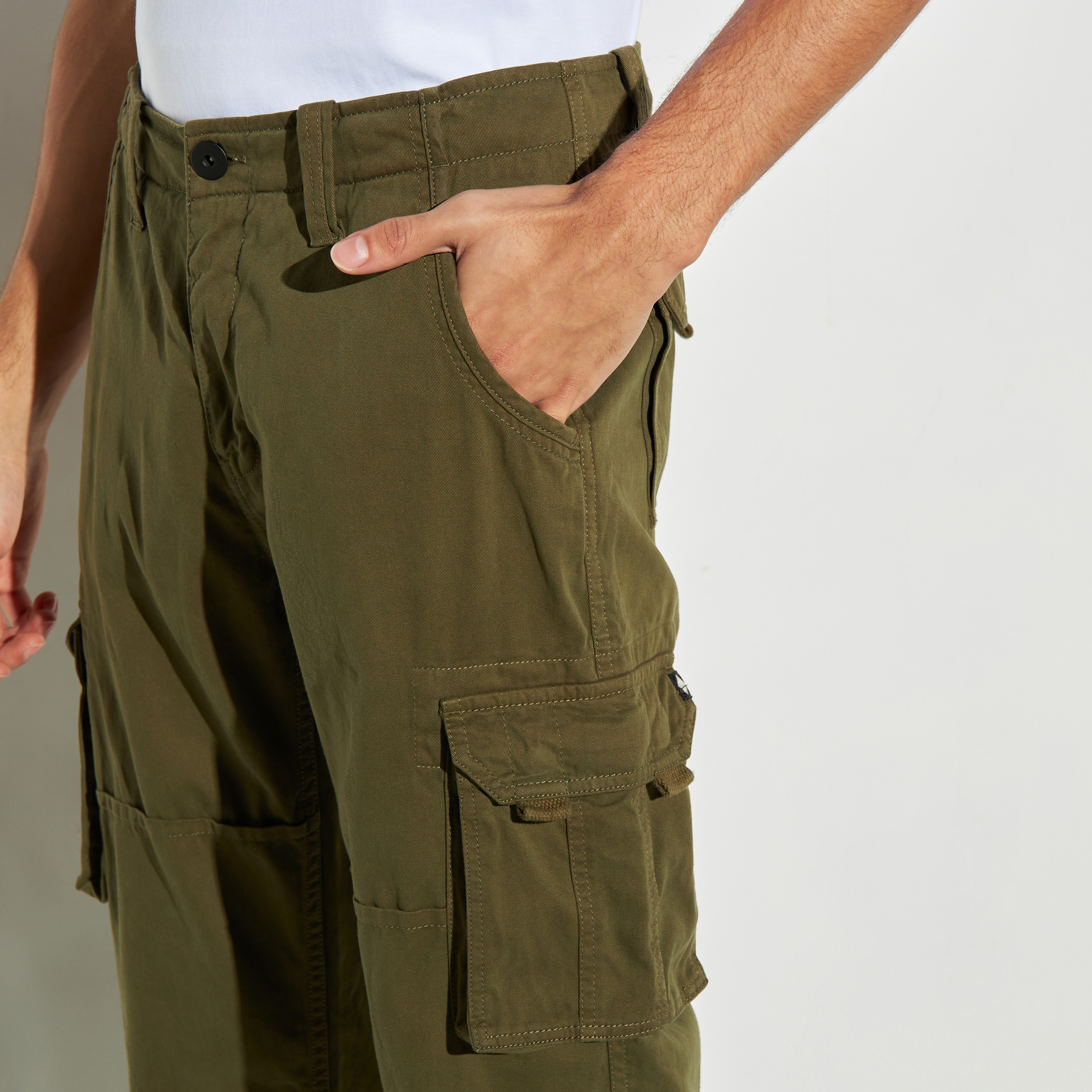Lee Cooper Relaxed Fit Solid Cargo Jeans with Pockets and Button Closure-men-clothing-bottoms-jeans-image-4