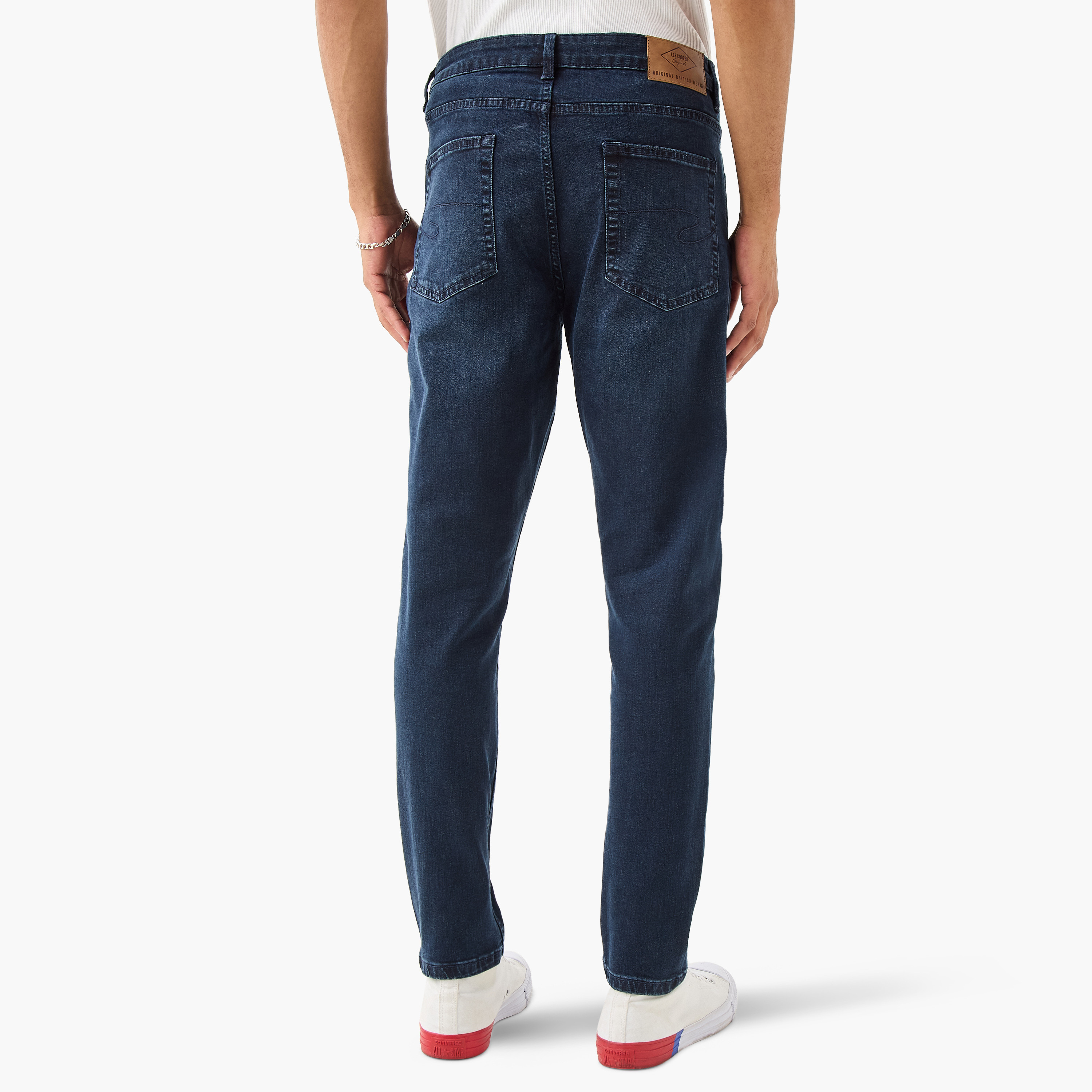 بنطلون جينز ضيق بزر إغلاق وجيوب من لي كوبر-men-clothing-jeans-image-3