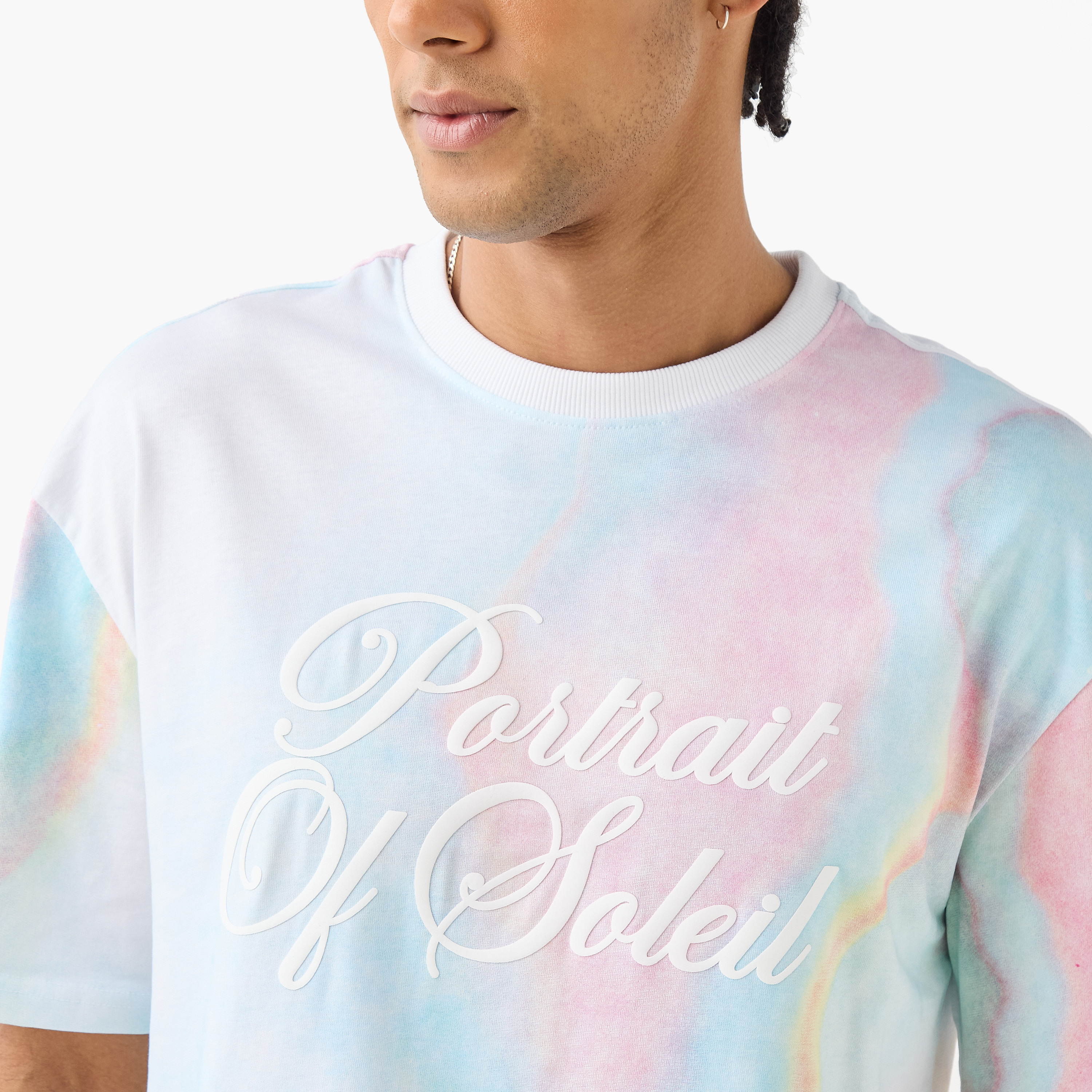 تيشيرت بياقة ضيقة وطبعات من لي كوبر-men-clothing-tshirtsandpolos-tshirts-image-4