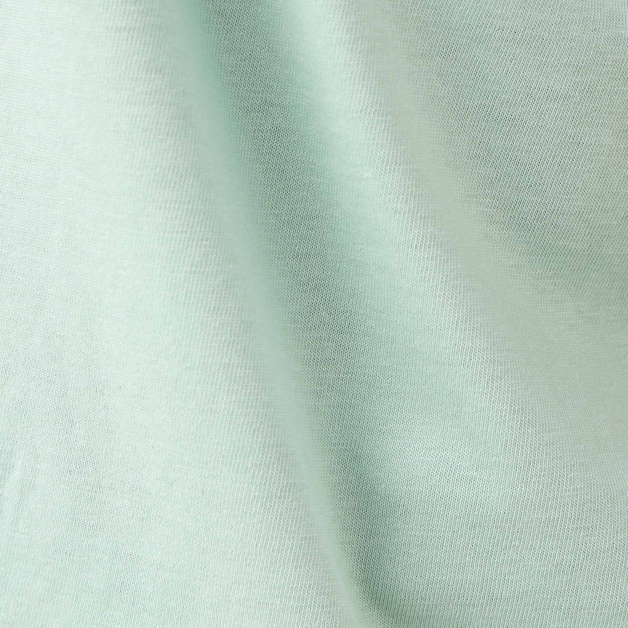تيشيرت بطبعات تايبوجرافيك وياقة ضيقة من لي كوبر-men-clothing-tshirtsandpolos-tshirts-image-5
