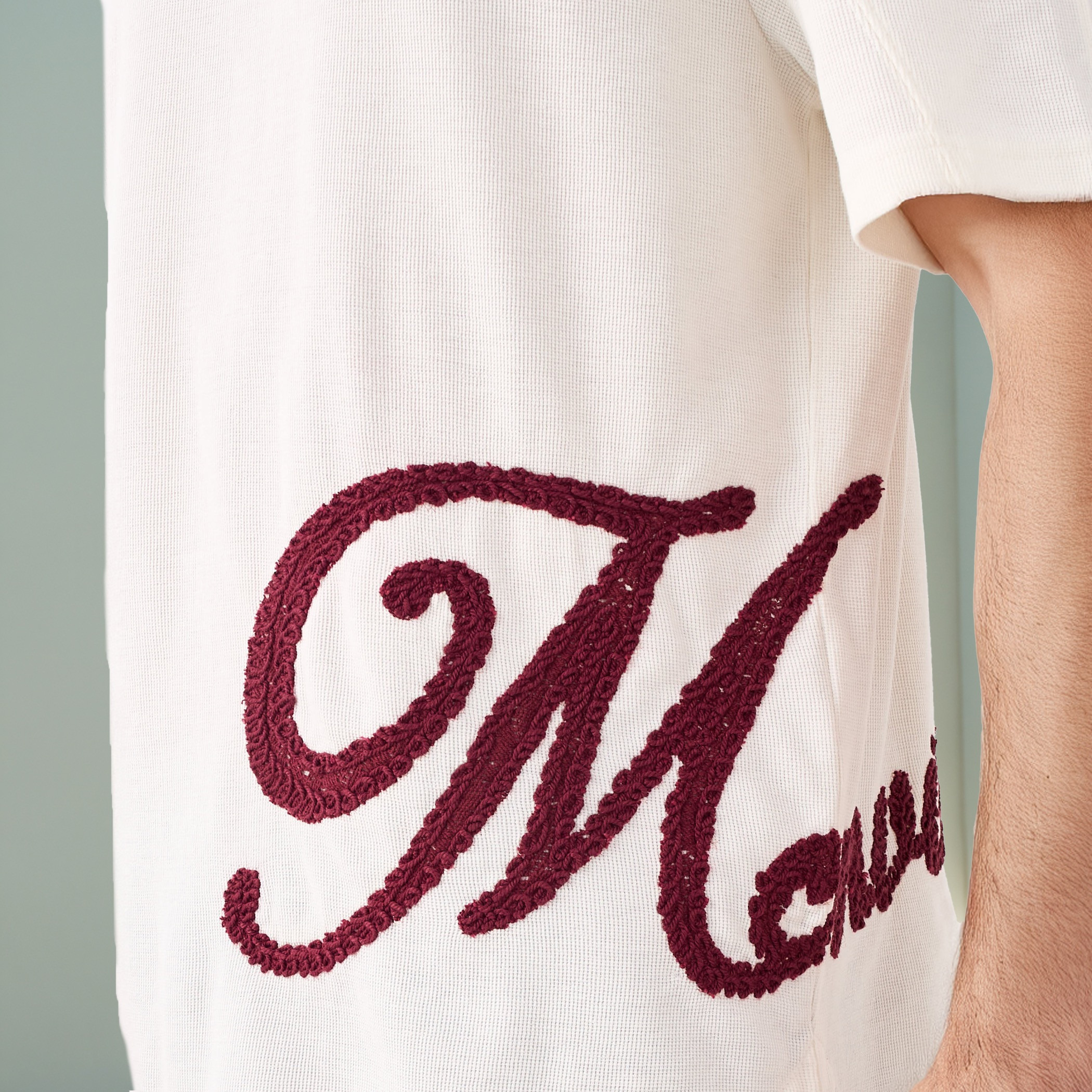 تيشيرت بتطريز جانبي من لي كوبر-men-clothing-tshirtsandpolos-tshirts-image-5