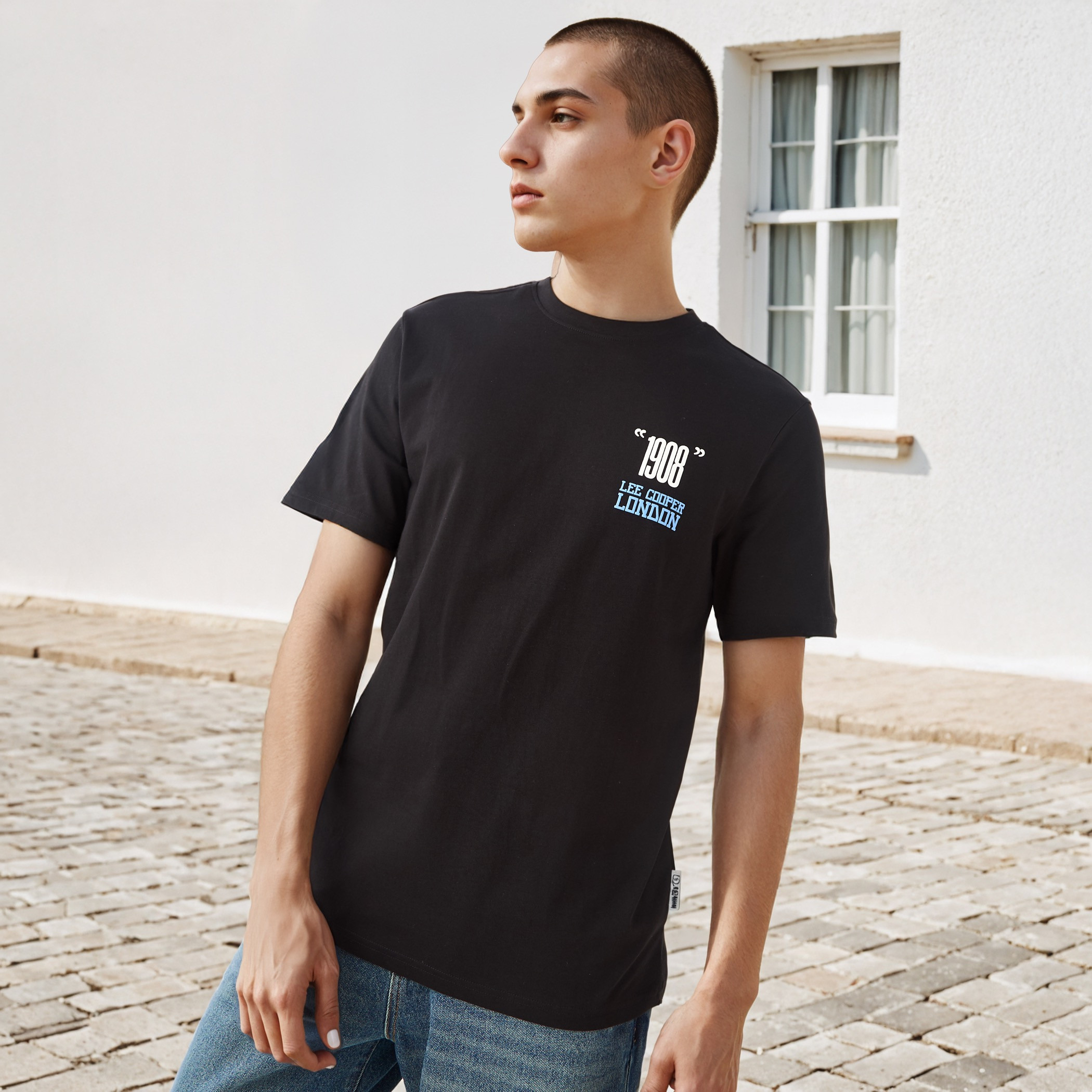 Lee Cooper Logo Print T-shirt-men-clothing-tshirtsandpolos-tshirts-image-1