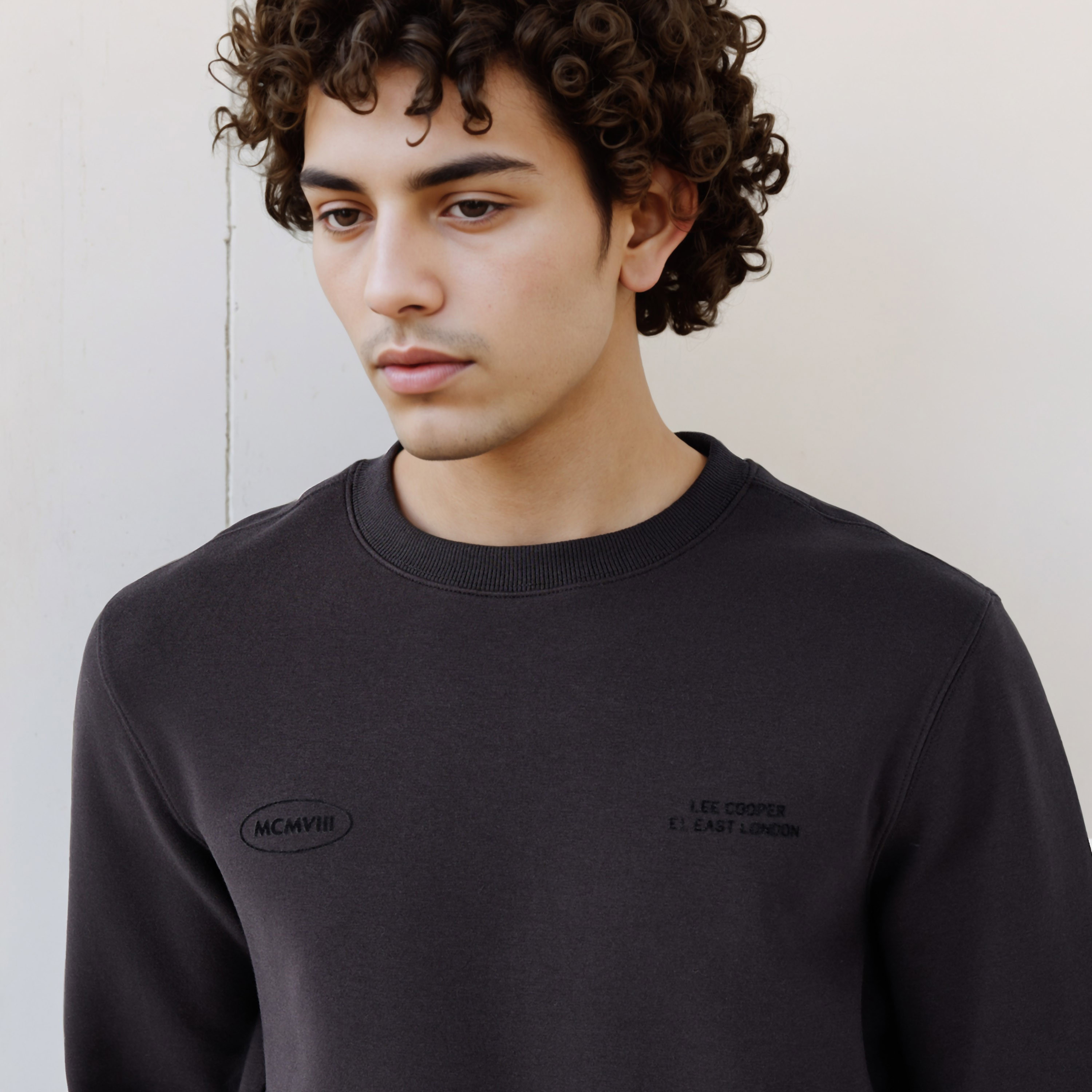 Lee Cooper Men Regular Fit Logo Print Cotton Sweatshirt-men-winterwear-hoodiesandsweatshirts-image-4