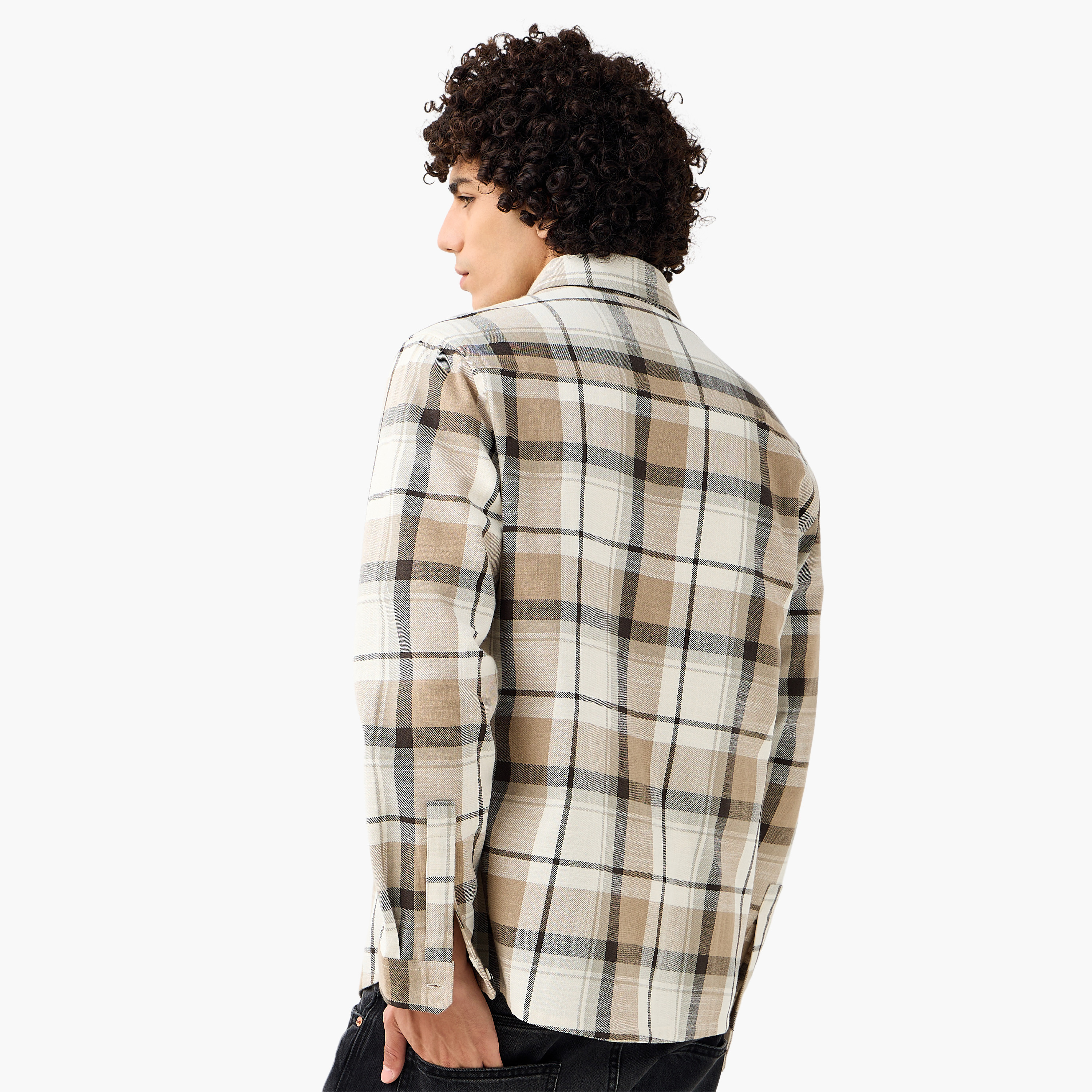 قميص كاروهات بياقة وقصة عادية وأكمام طويلة للرجال من لي كوبر-men-clothing-shirts-image-4