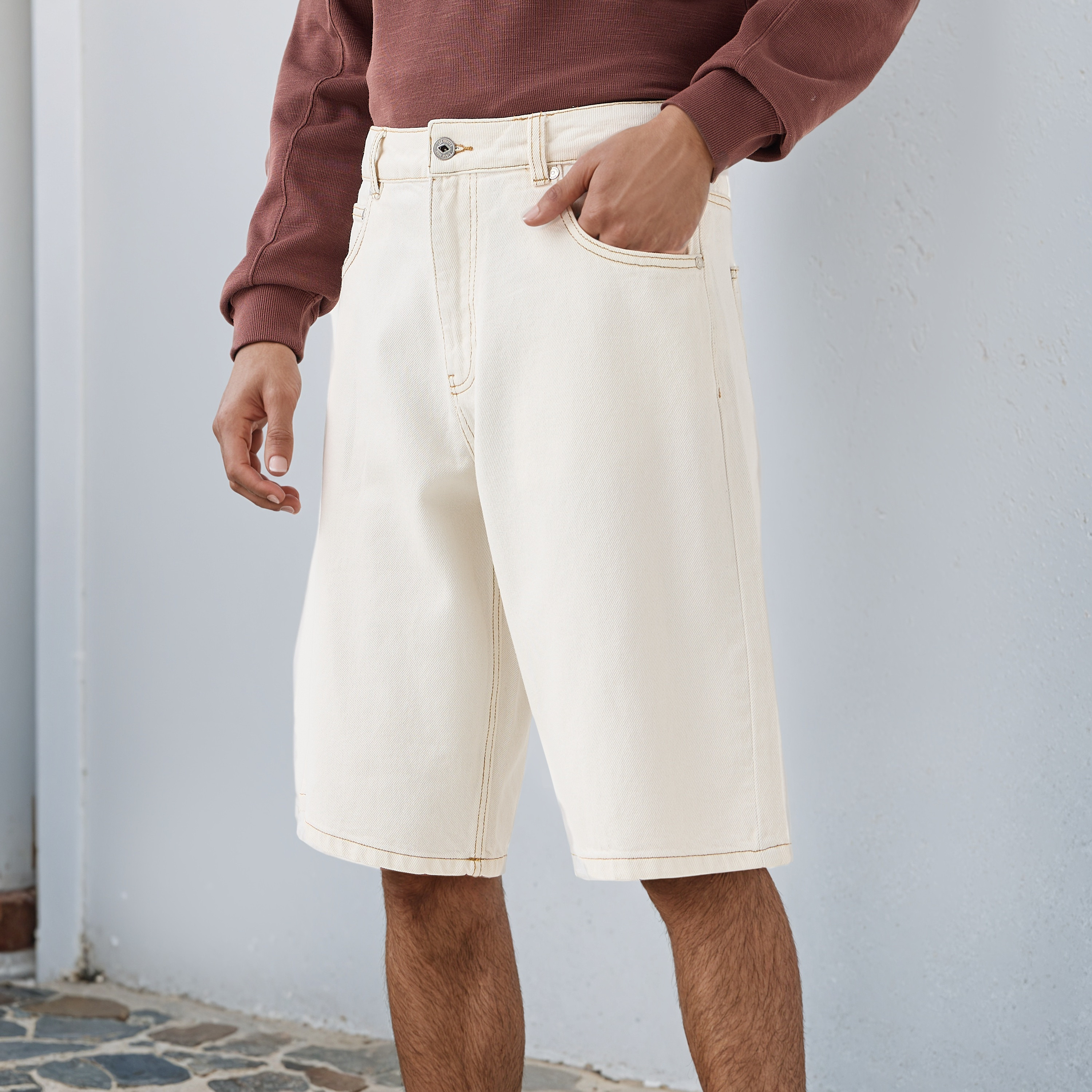 شورت بقصة مريحة من لي كوبر-men-clothing-bottoms-shorts-image-1