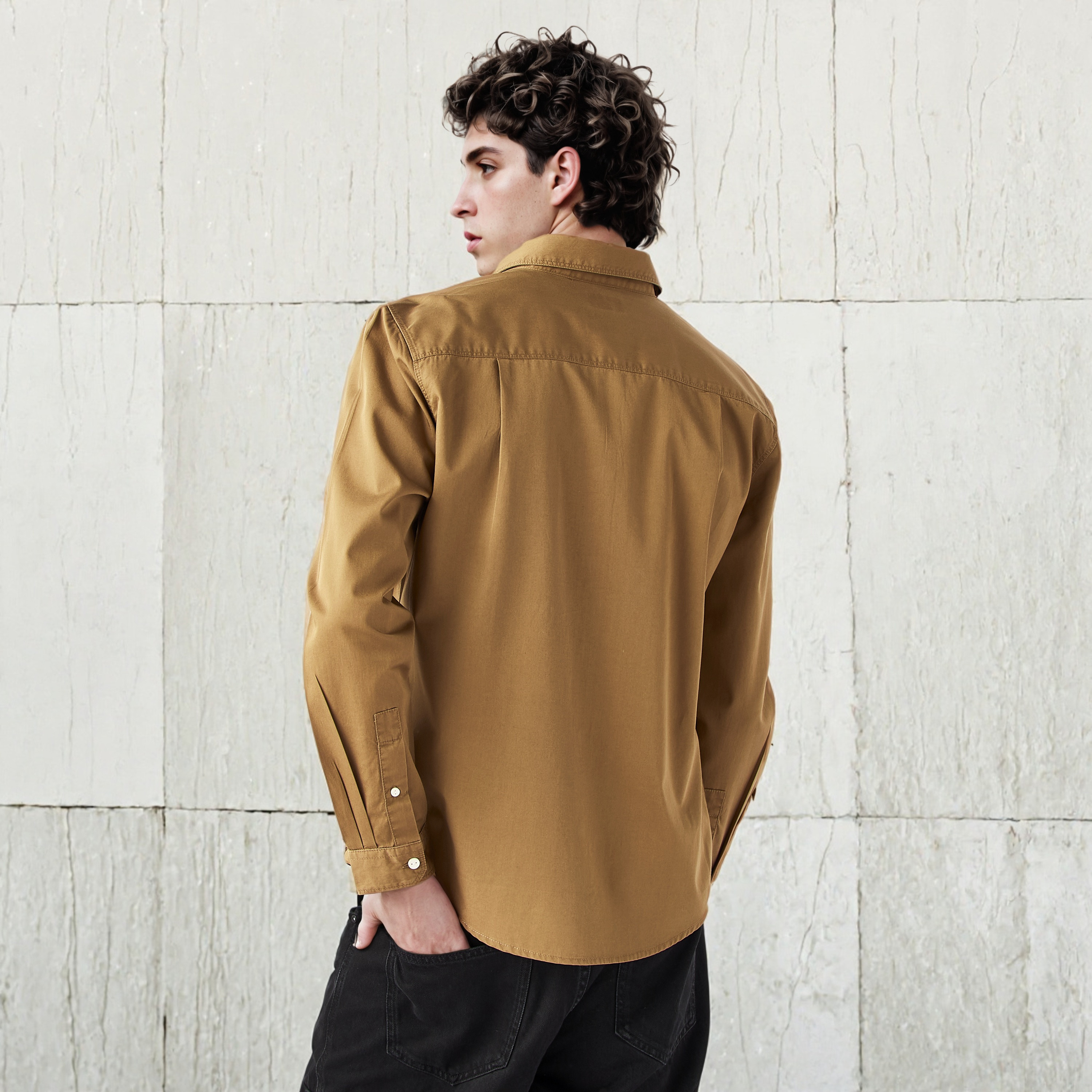 قميص بقصة عادية من لي كوبر-men-clothing-shirts-image-4