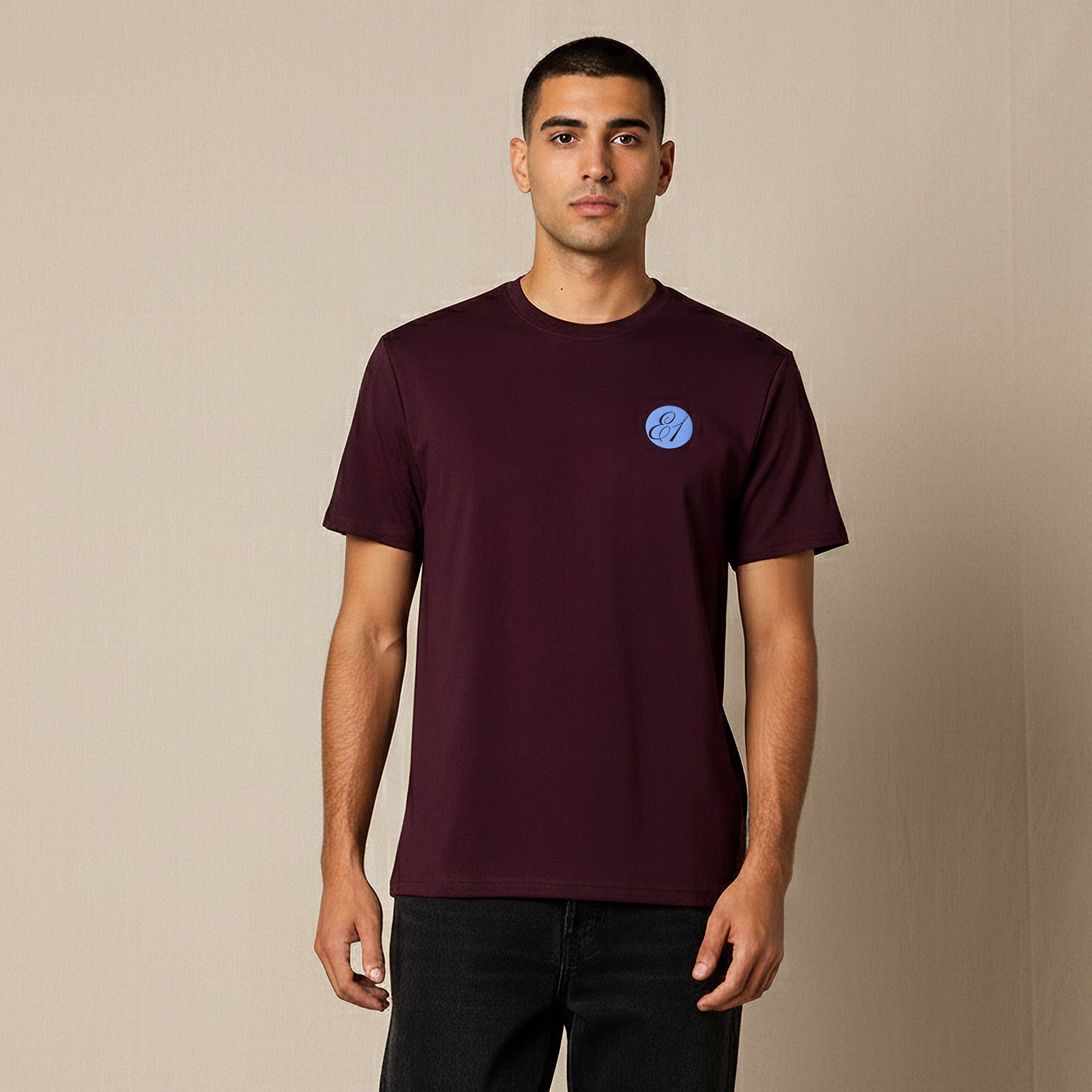 تيشيرت بقصّة عادية وياقة ضيقة وأكمام قصيرة وطبعات شعار للرجال من لي كوبر-men-clothing-tshirtsandpolos-tshirts-image-1
