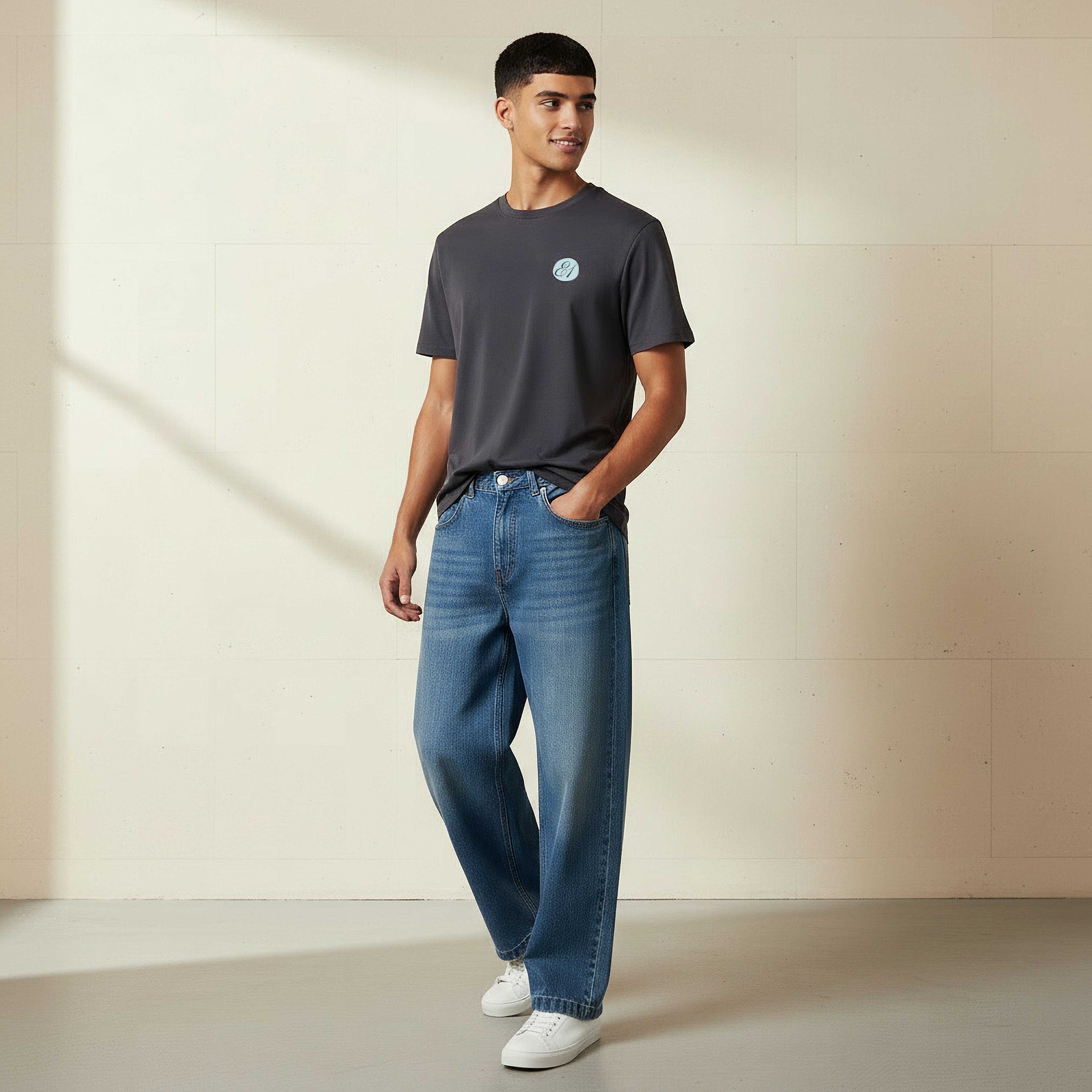 Lee Cooper Men Regular Fit Crew Neck Short Sleeves Logo Print T-shirt-men-clothing-tshirtsandpolos-tshirts-image-2