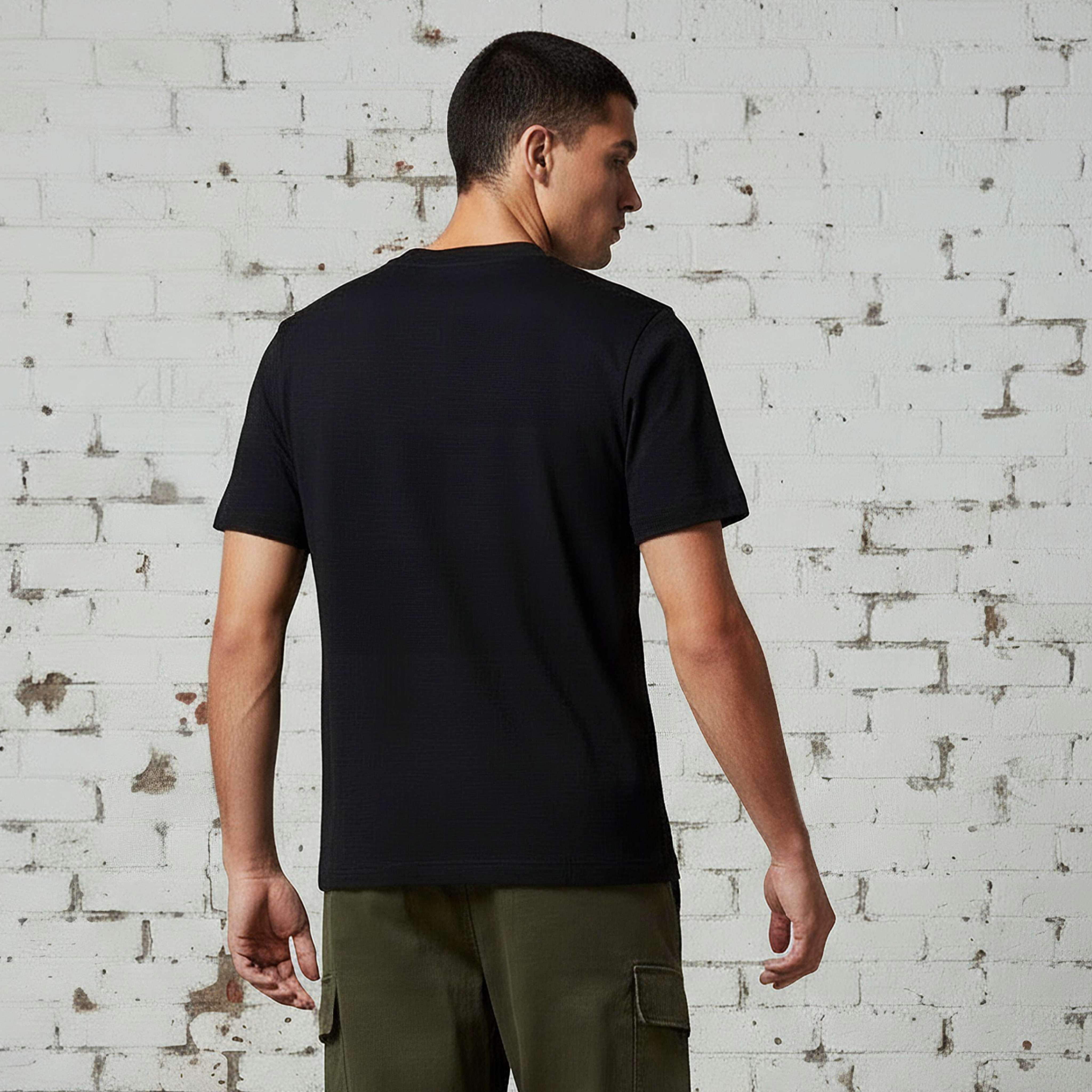 Lee Cooper Men Regular Fit Crew Neck Short Sleeves Applique T-shirt-men-clothing-tshirtsandpolos-tshirts-image-3