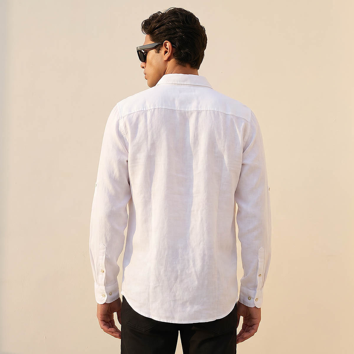 قميص كتان بقصّة عادية وياقة عادية وأكمام طويلة للرجال من لي كوبر-men-clothing-shirts-image-4