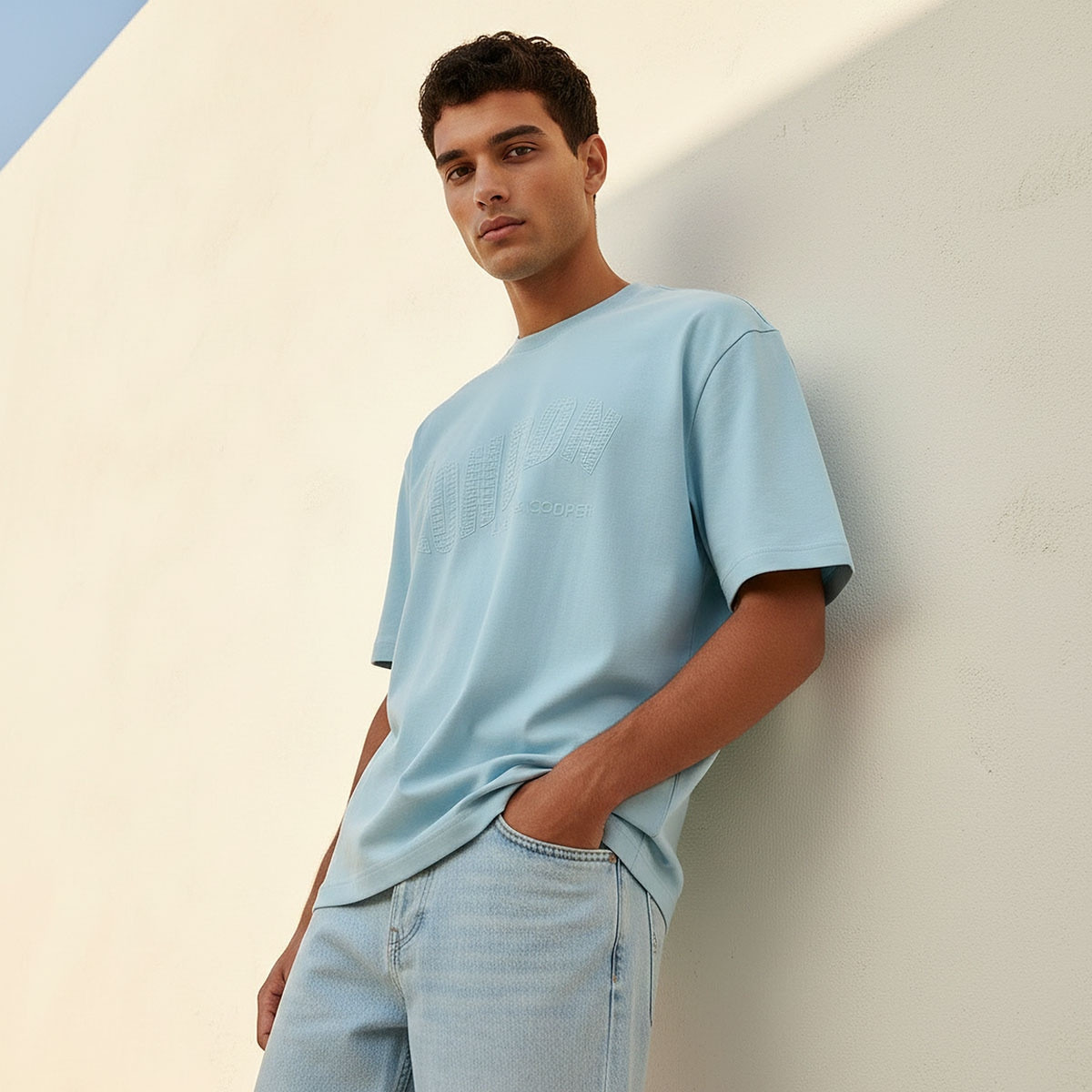 تيشيرت مطرز بقصة عادية وياقة ضيقة من لي كوبر-men-clothing-tshirtsandpolos-tshirts-image-5