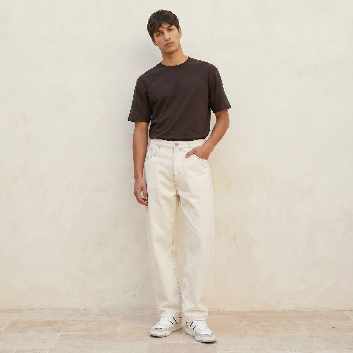 بنطلون جينز قطن بقصة باغي من لي كوبر-men-clothing-bottoms-trousersandchinos-trousers-image-3