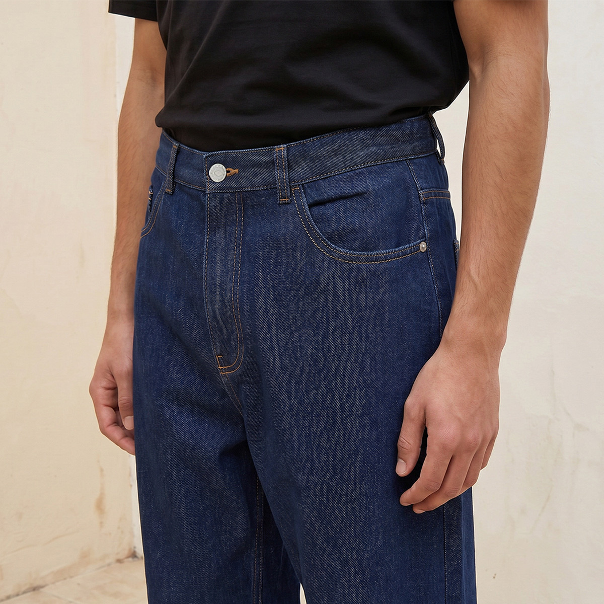 بنطلون جينز قطن بقصة باغي من لي كوبر-men-clothing-bottoms-trousersandchinos-trousers-image-6