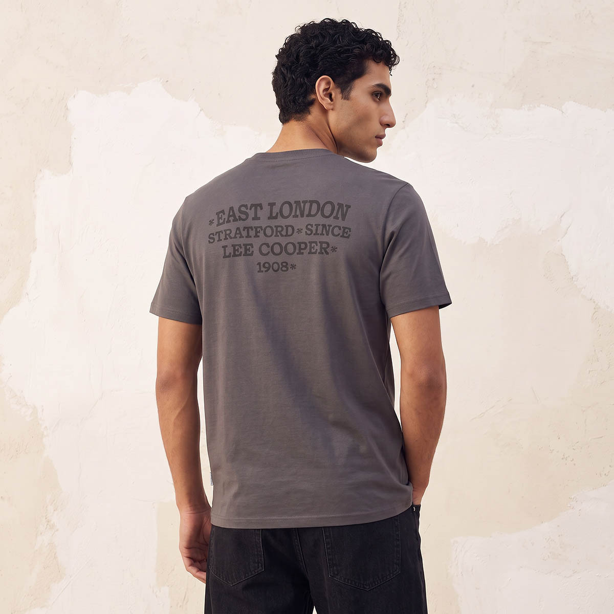 Lee Cooper Regular Fit Crew Neck Short Sleeves Logo Print T-shirt-men-clothing-tshirtsandpolos-tshirts-image-3