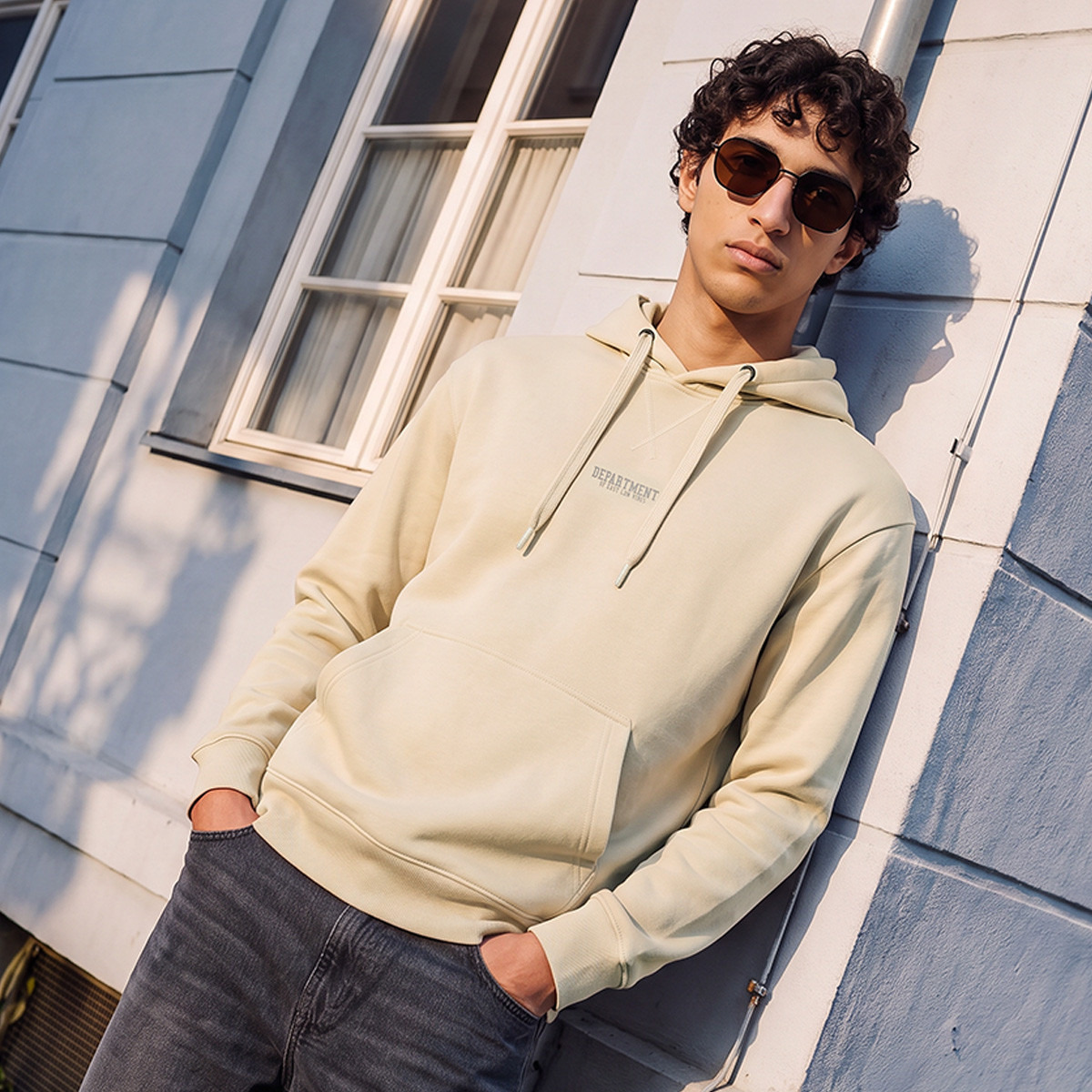 هودي بشعار من لي كوبر-men-winterwear-hoodiesandsweatshirts-image-1
