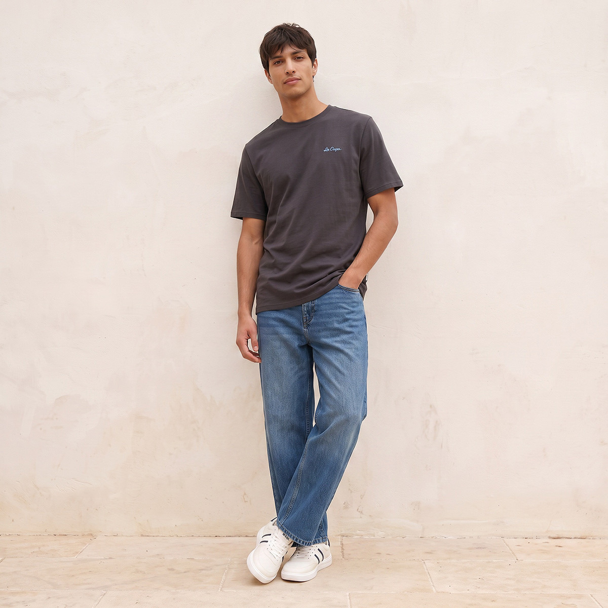 Lee Cooper Crew Neck Logo T-shirt-men-clothing-tshirtsandpolos-tshirts-image-2