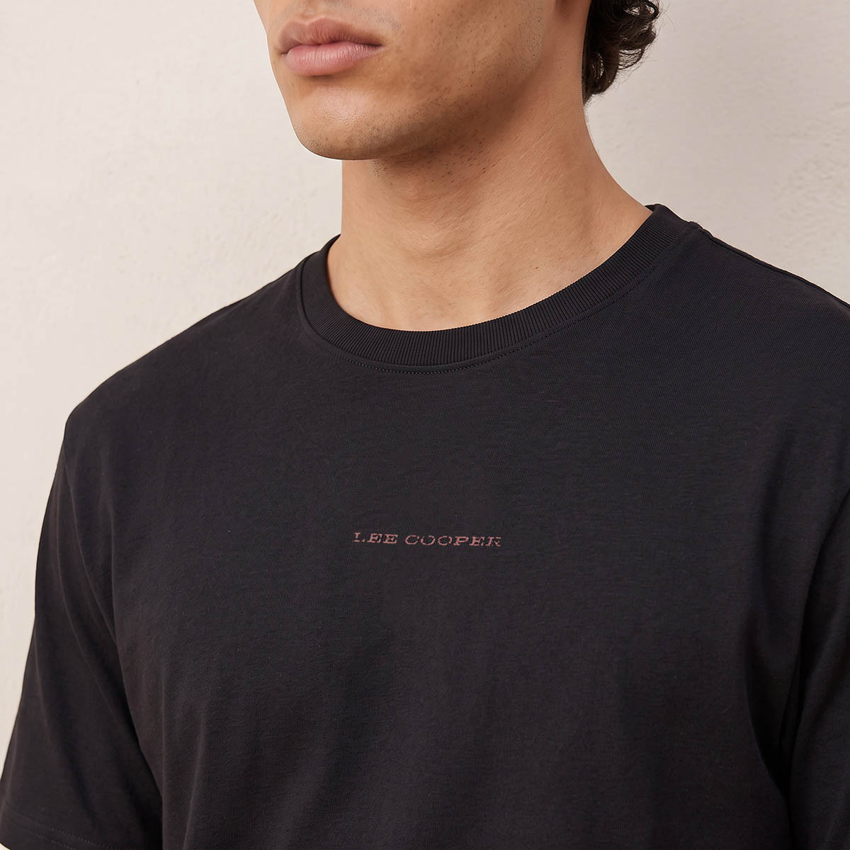 Lee Cooper Crew Neck Logo T-shirt-men-clothing-tshirtsandpolos-tshirts-image-4