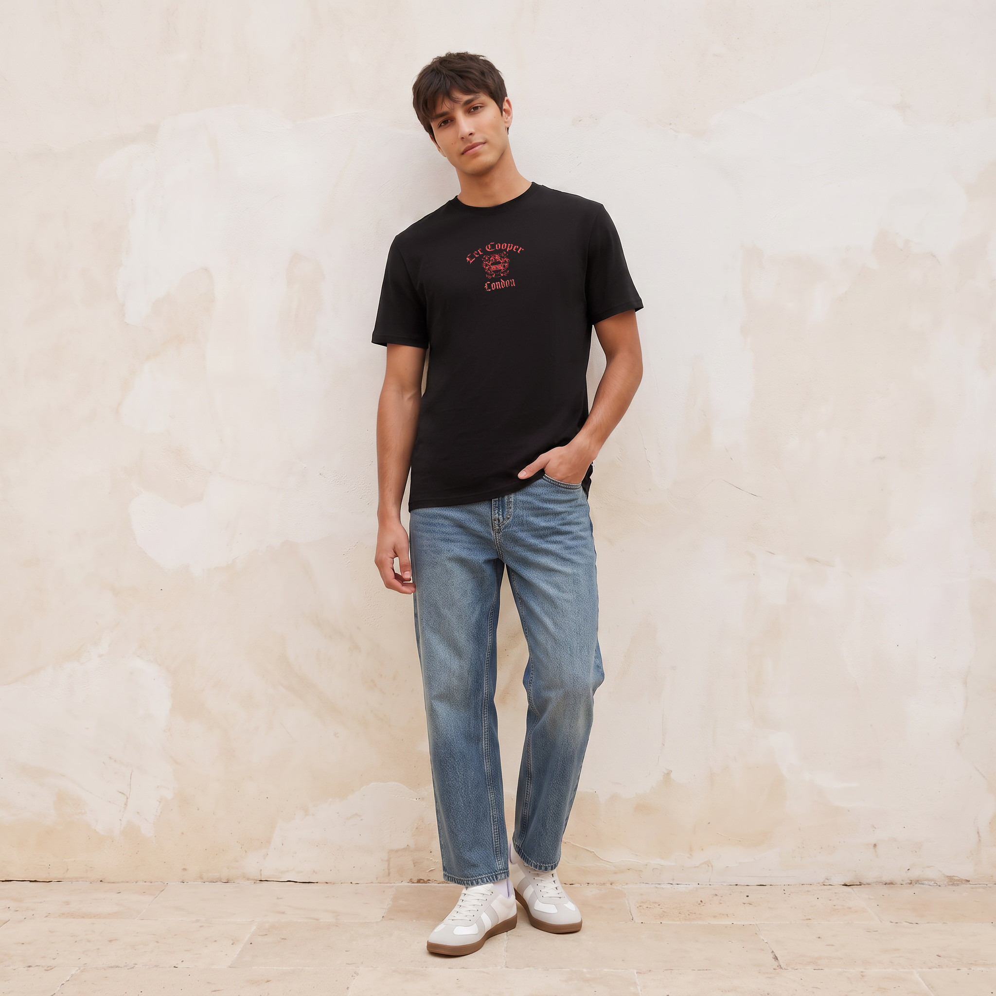 Lee Cooper Crew Neck Logo T-shirt-men-clothing-tshirtsandpolos-tshirts-image-2