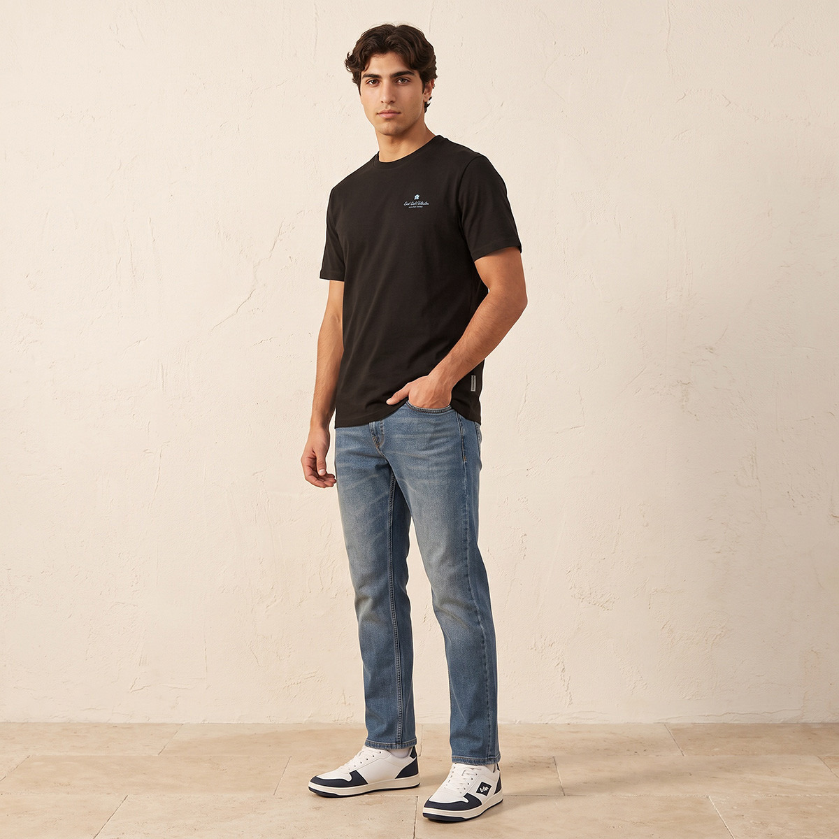 تيشيرت قطن بياقة ضيقة من لي كوبر-men-clothing-tshirtsandpolos-tshirts-image-2