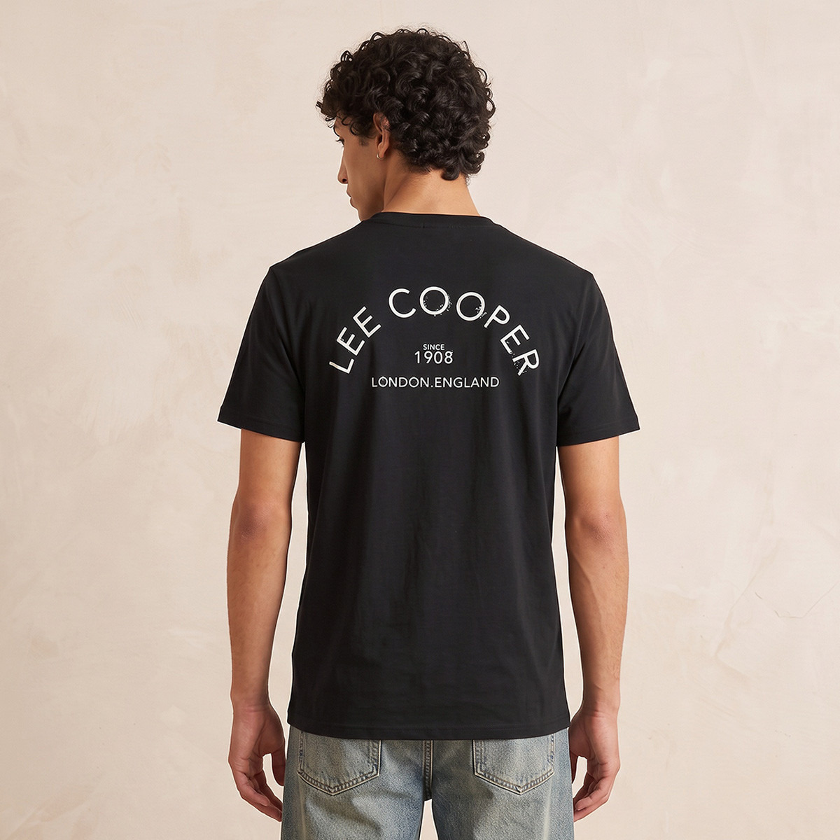 تيشيرت قطن بياقة ضيقة من لي كوبر-men-clothing-tshirtsandpolos-tshirts-image-1