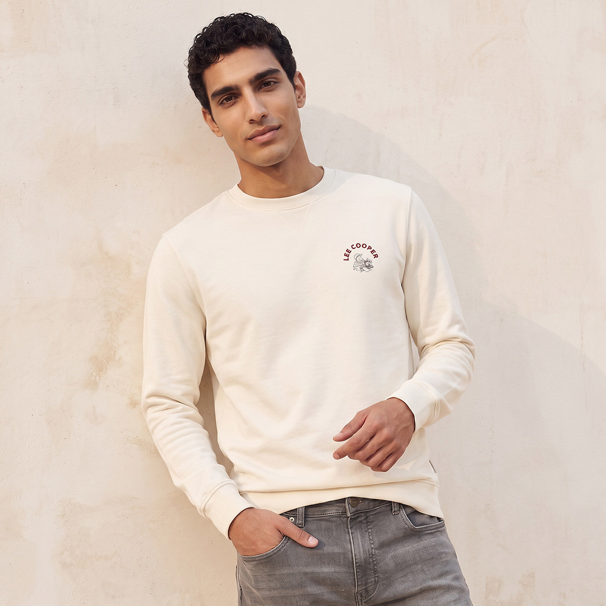 سويت شيرت بطبعات-men-winterwear-hoodiesandsweatshirts-image-5