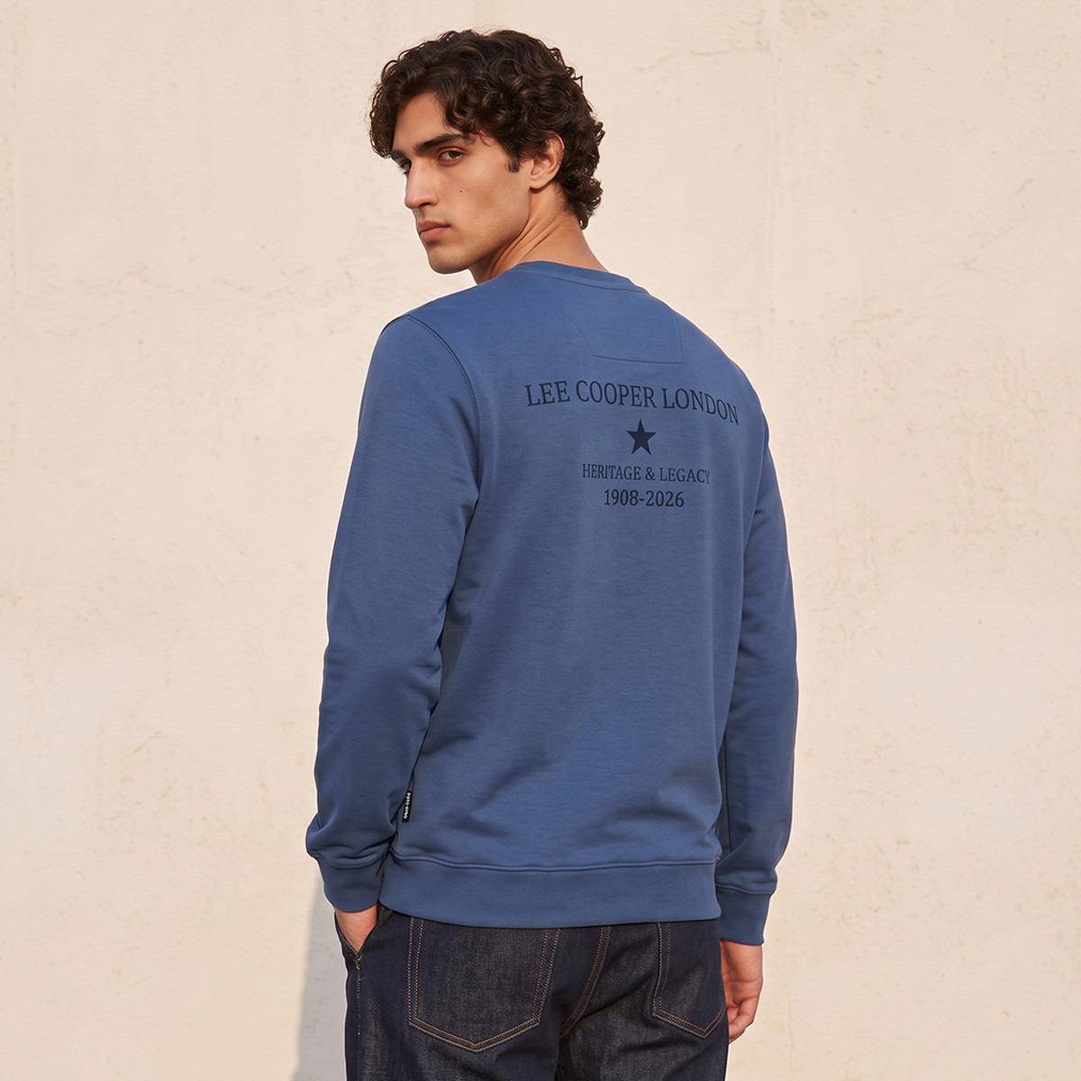 سويت شيرت بطبعات-men-winterwear-hoodiesandsweatshirts-image-1