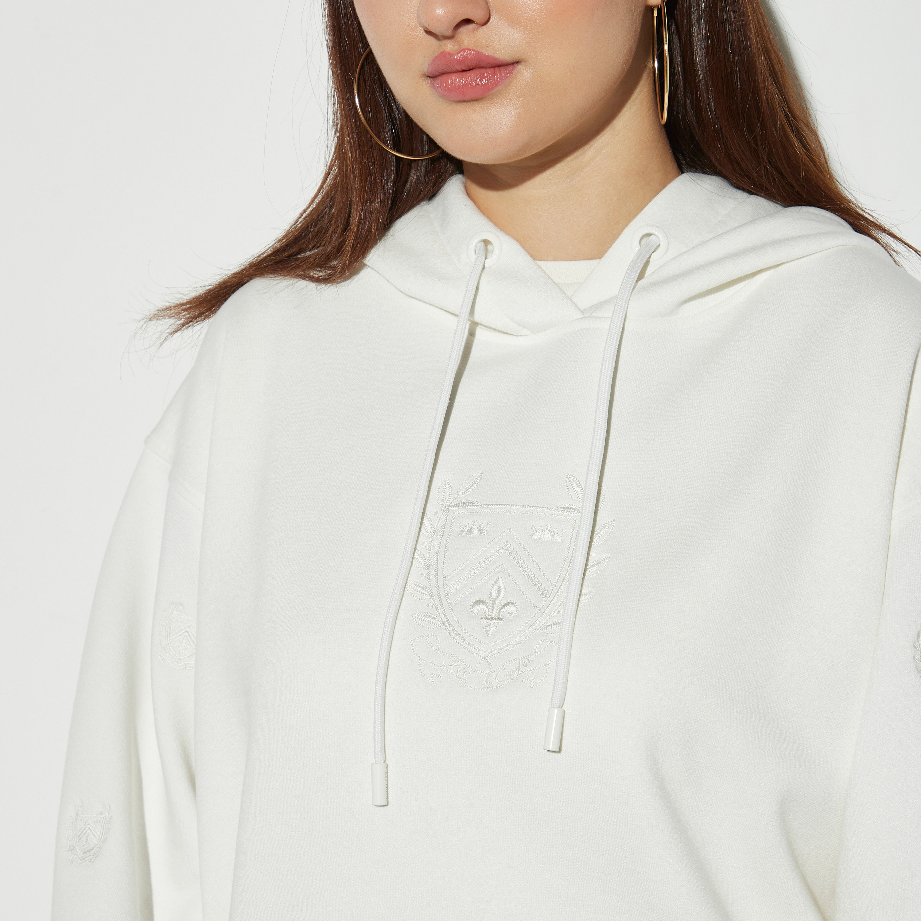 هودي واسع مطرّز بأكمام طويلة من لي كوبر-women-clothing-hoodiesandsweatshirts-hoodies-image-4