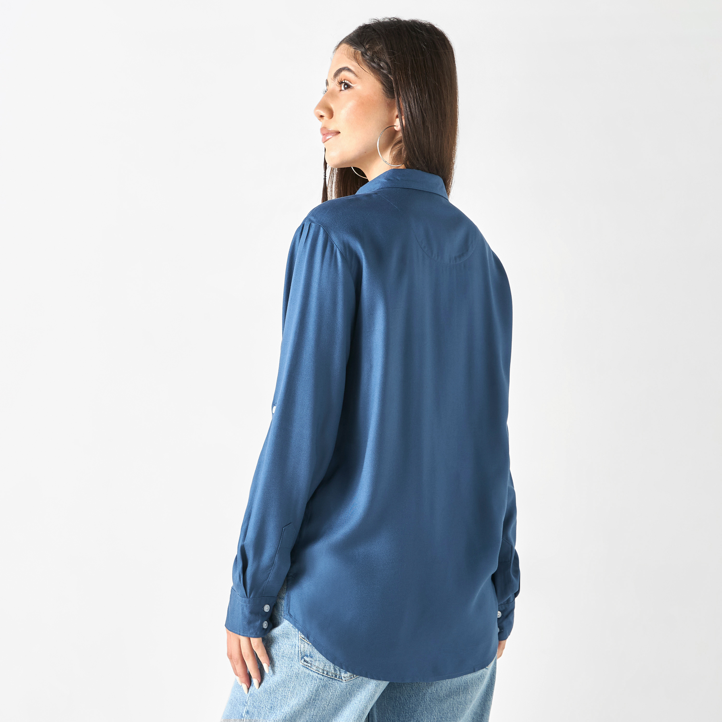 قميص بأكمام طويلة وجيب من لي كوبر-women-clothing-shirtsandblouses-shirts-image-2