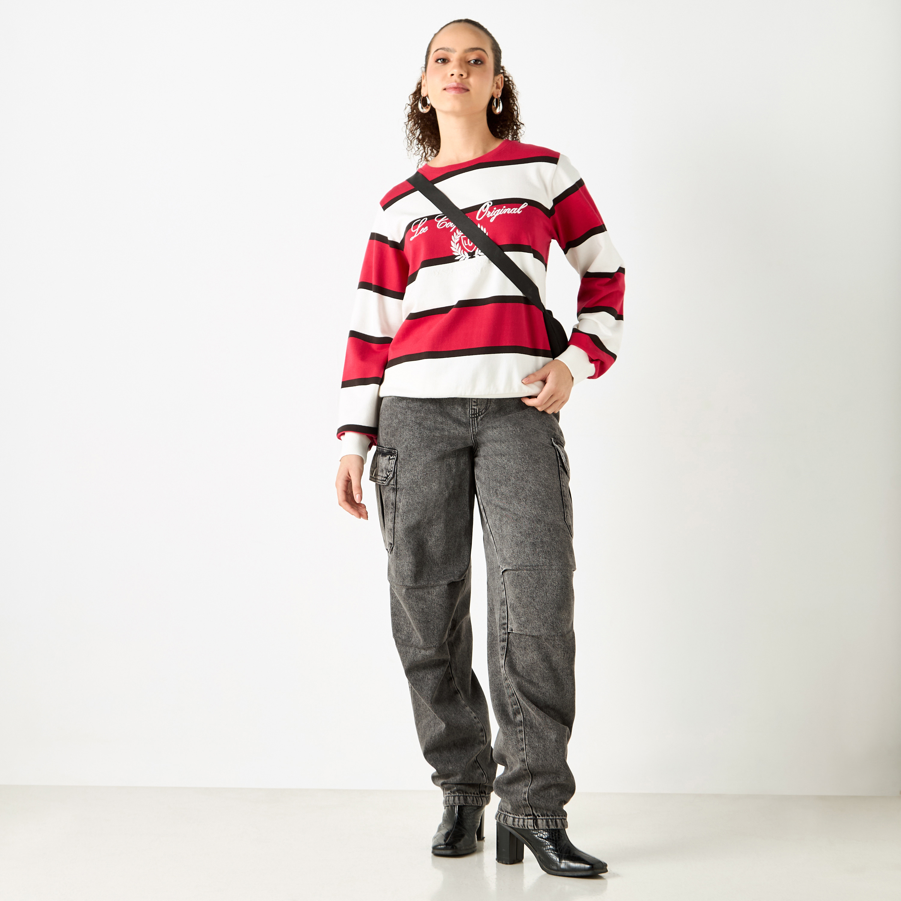 سويت شيرت مقلّم بأكمام طويلة من لي كوبر-women-winterwear-hoodiesandsweatshirts-sweatshirts-image-3