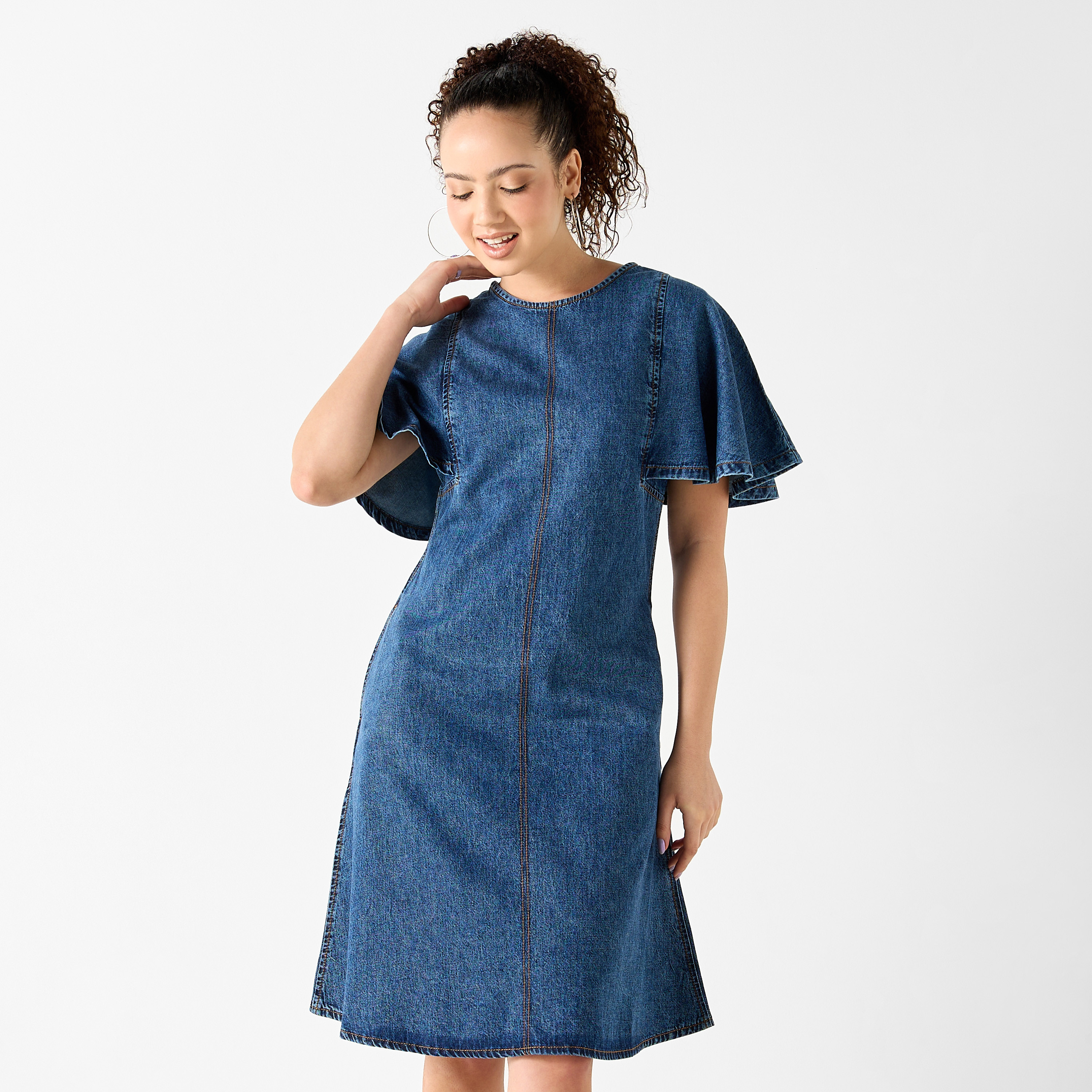 فستان إيه لاين دينم بياقة مستديرة وجيب من لي كوبر-women-clothing-dresses-image-1