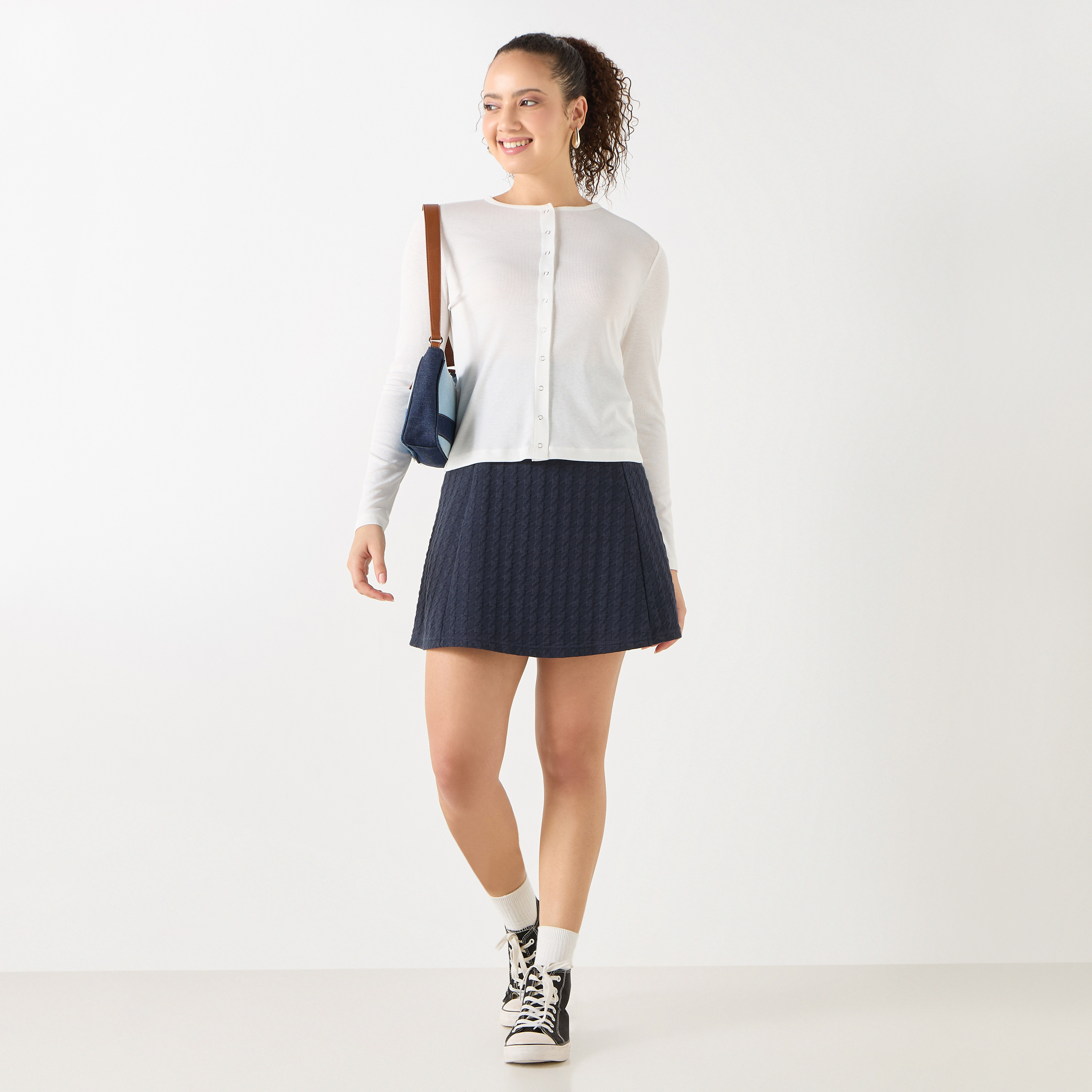 قميص قطن مضلع بأكمام طويلة وإغلاق أزرار-women-clothing-shirtsandblouses-shirts-image-10