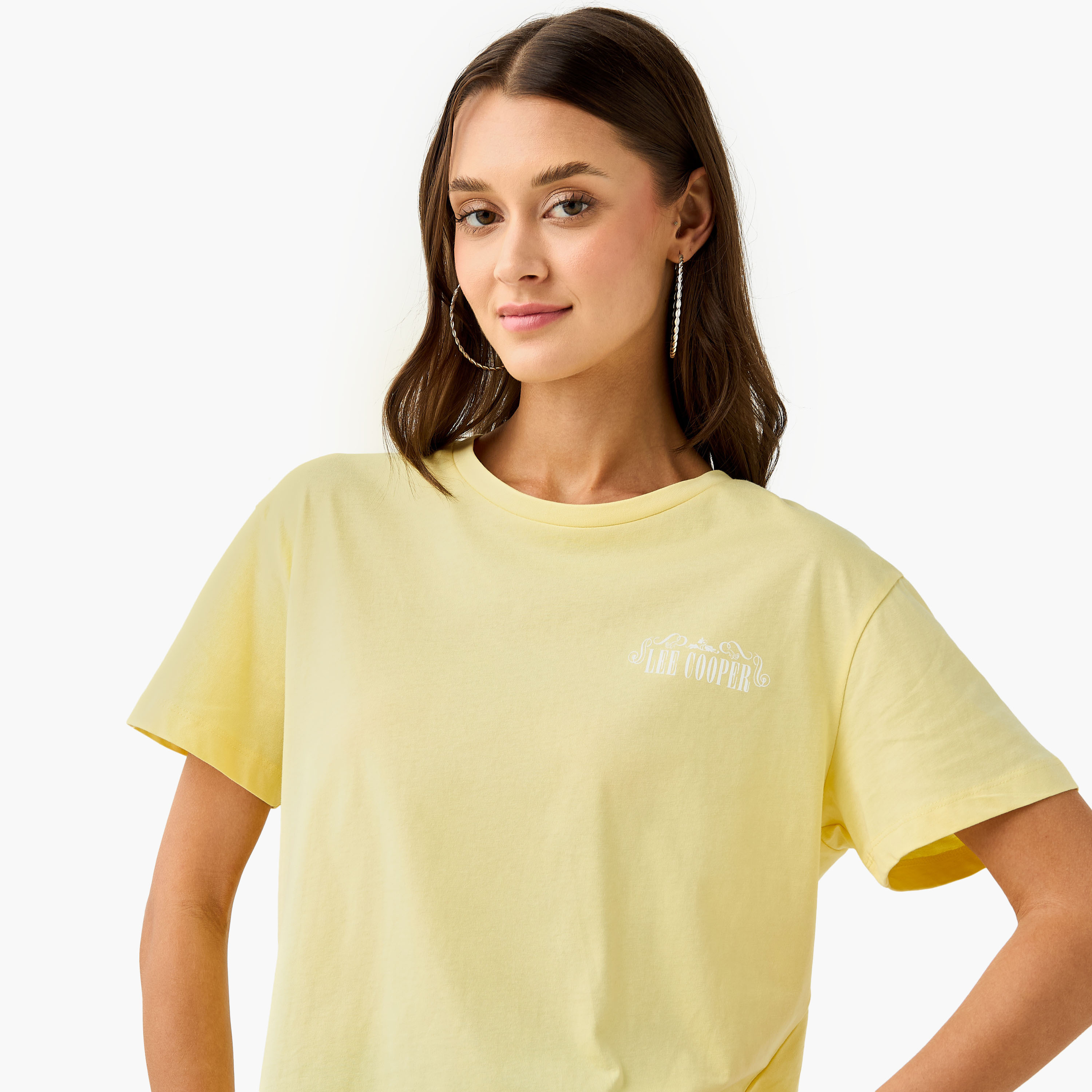 تيشيرت بياقة ضيقة وطبعات من لي كوبر-women-clothing-tshirts-image-4