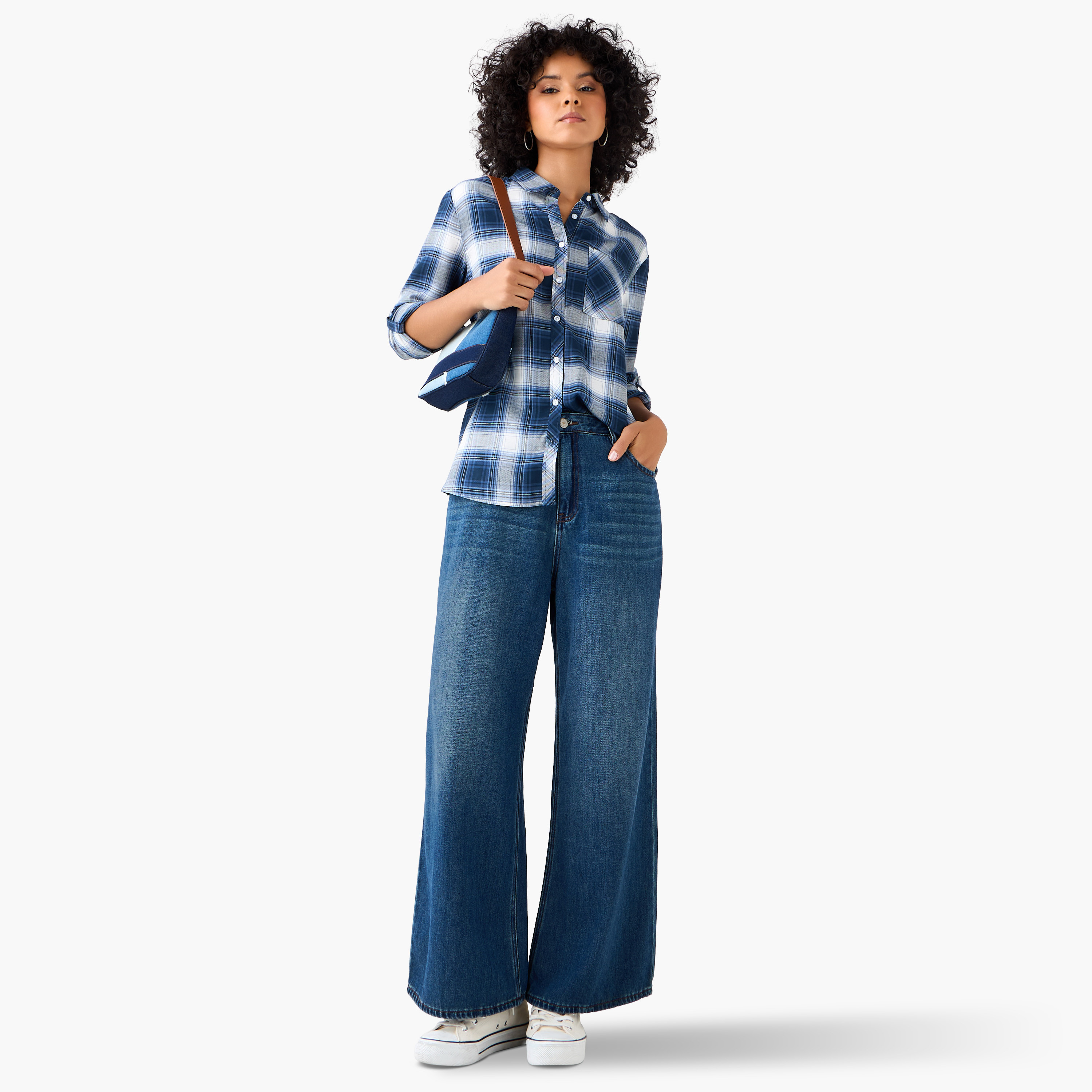 قميص كاروهات بقصة عادية من لي كوبر-women-clothing-shirtsandblouses-shirts-image-2