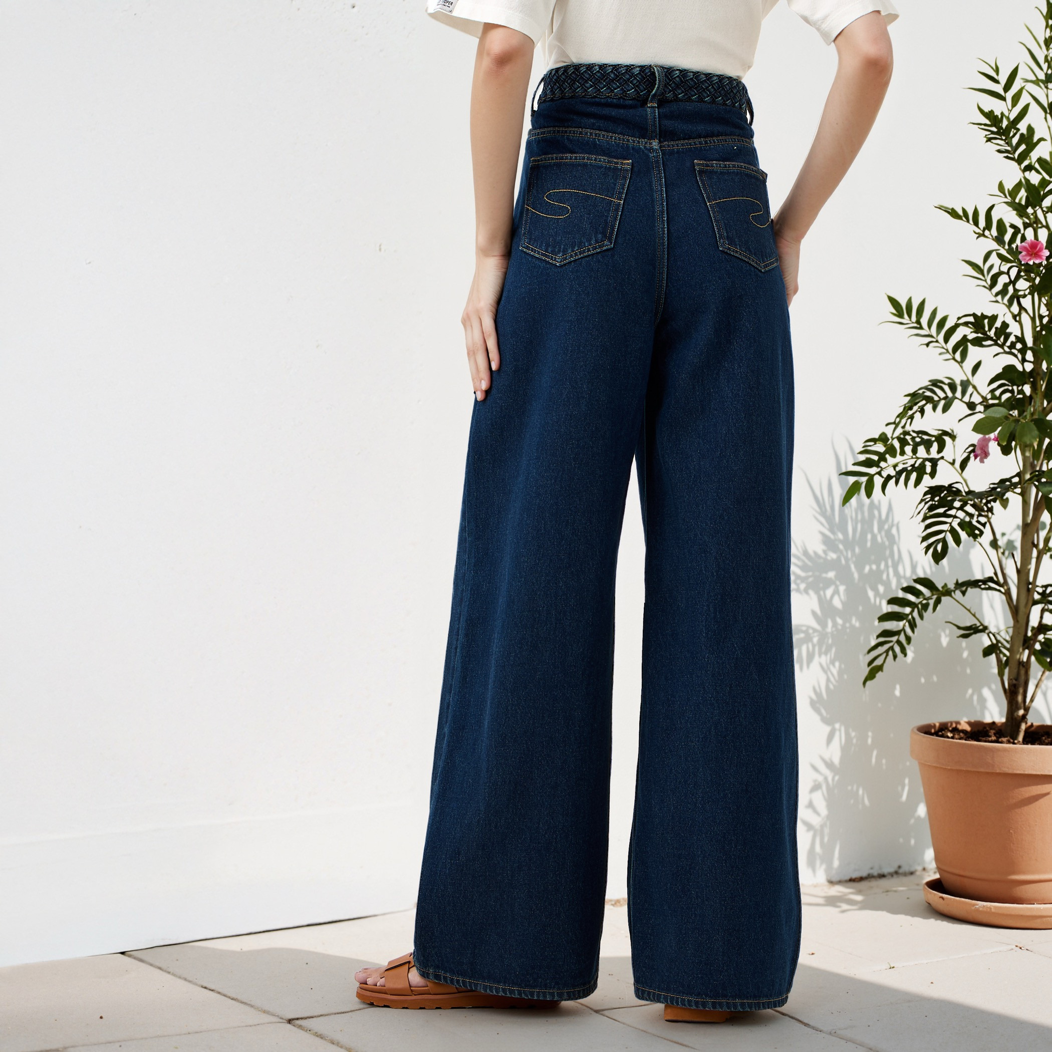 Lee Cooper Relaxed Fit Braided High Rise Jeans with Pockets-women-clothing-bottoms-jeans-image-3