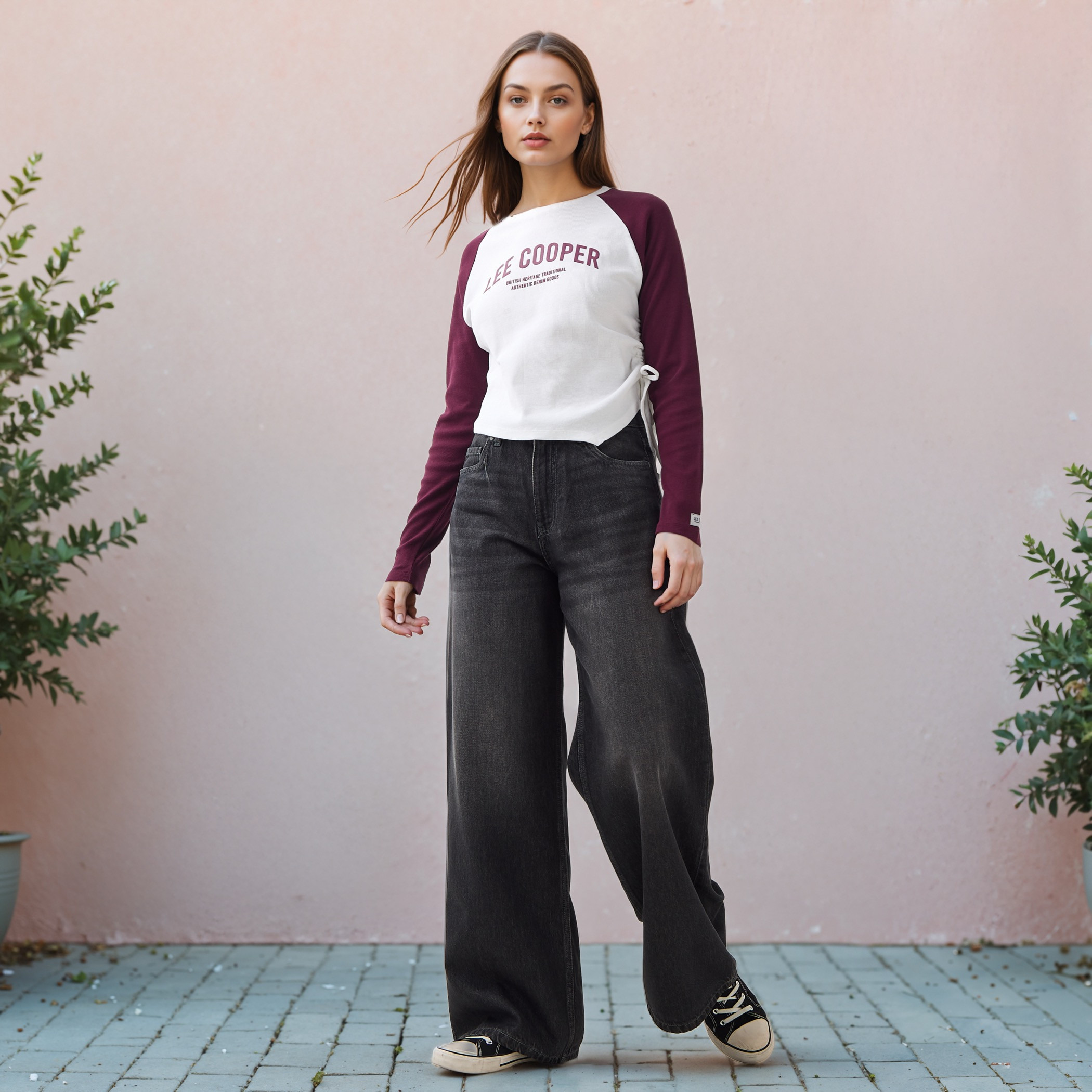 تيشيرت بطبعات وأكمام مغايرة من لي كوبر-women-clothing-tshirts-image-2