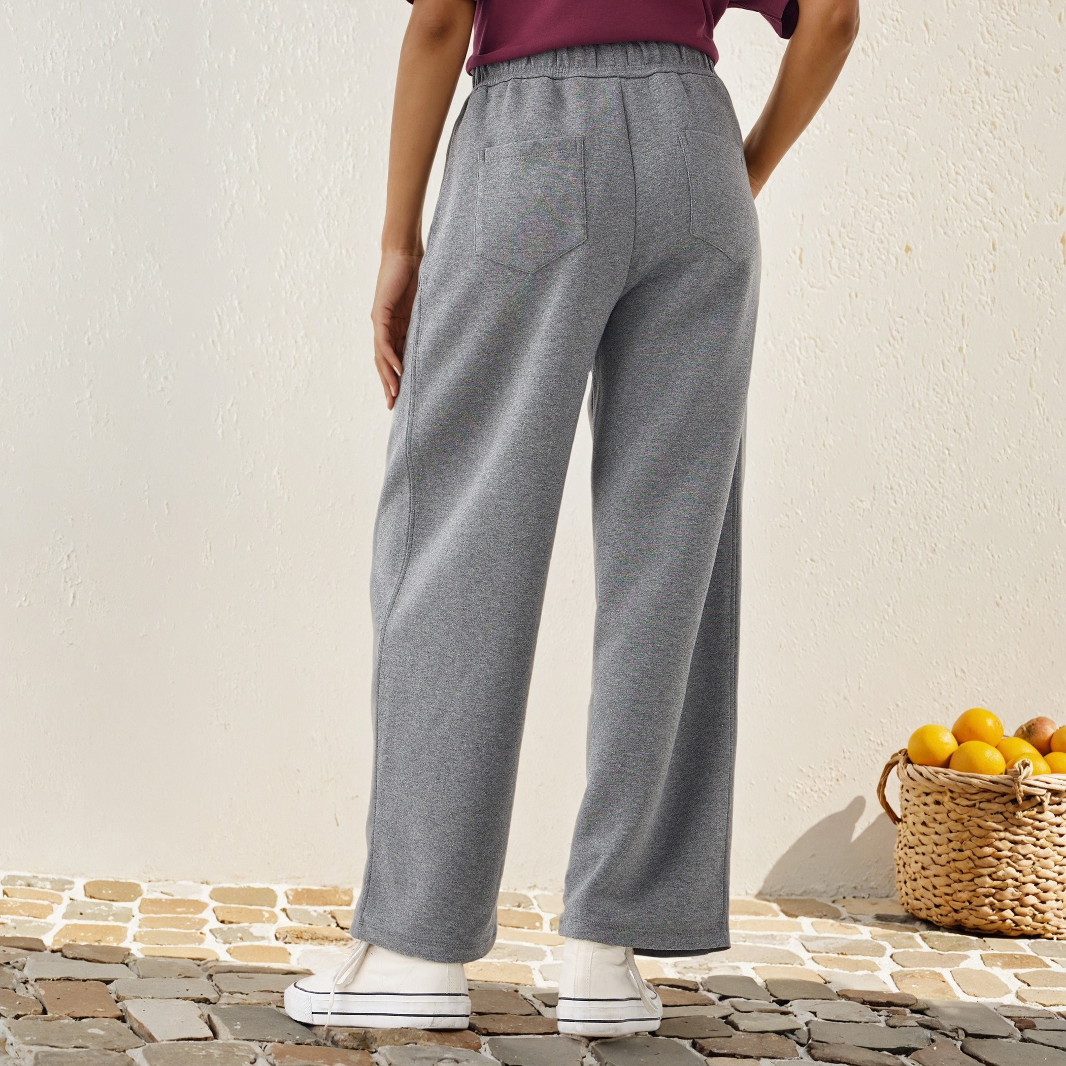 بنطلون رياضي بخصر مرتفع وجيوب من لي كوبر-women-clothing-bottoms-joggers-image-3