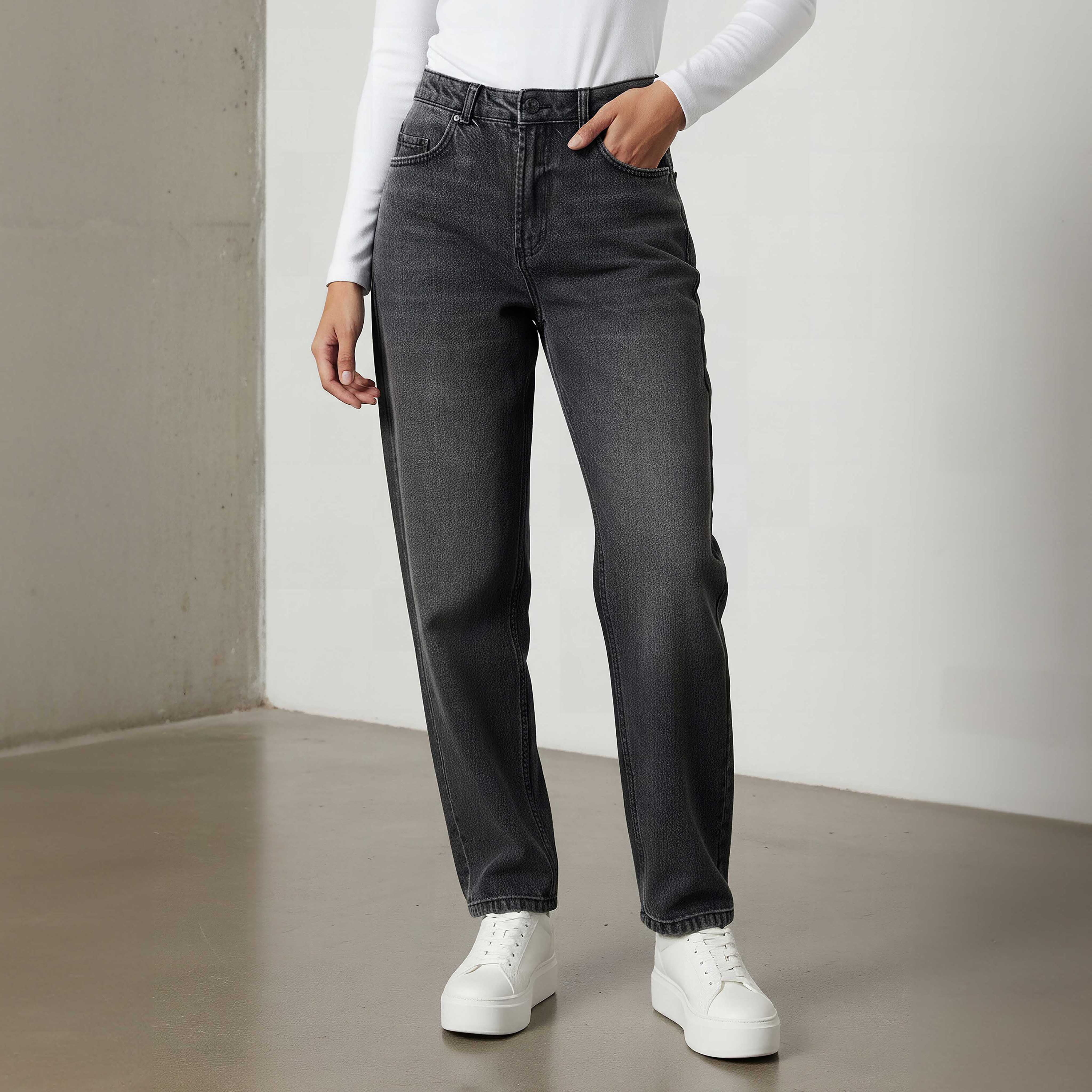 Lee Cooper Straight Fit High-Rise Cotton Jeans with Pockets-women-clothing-bottoms-jeans-image-1