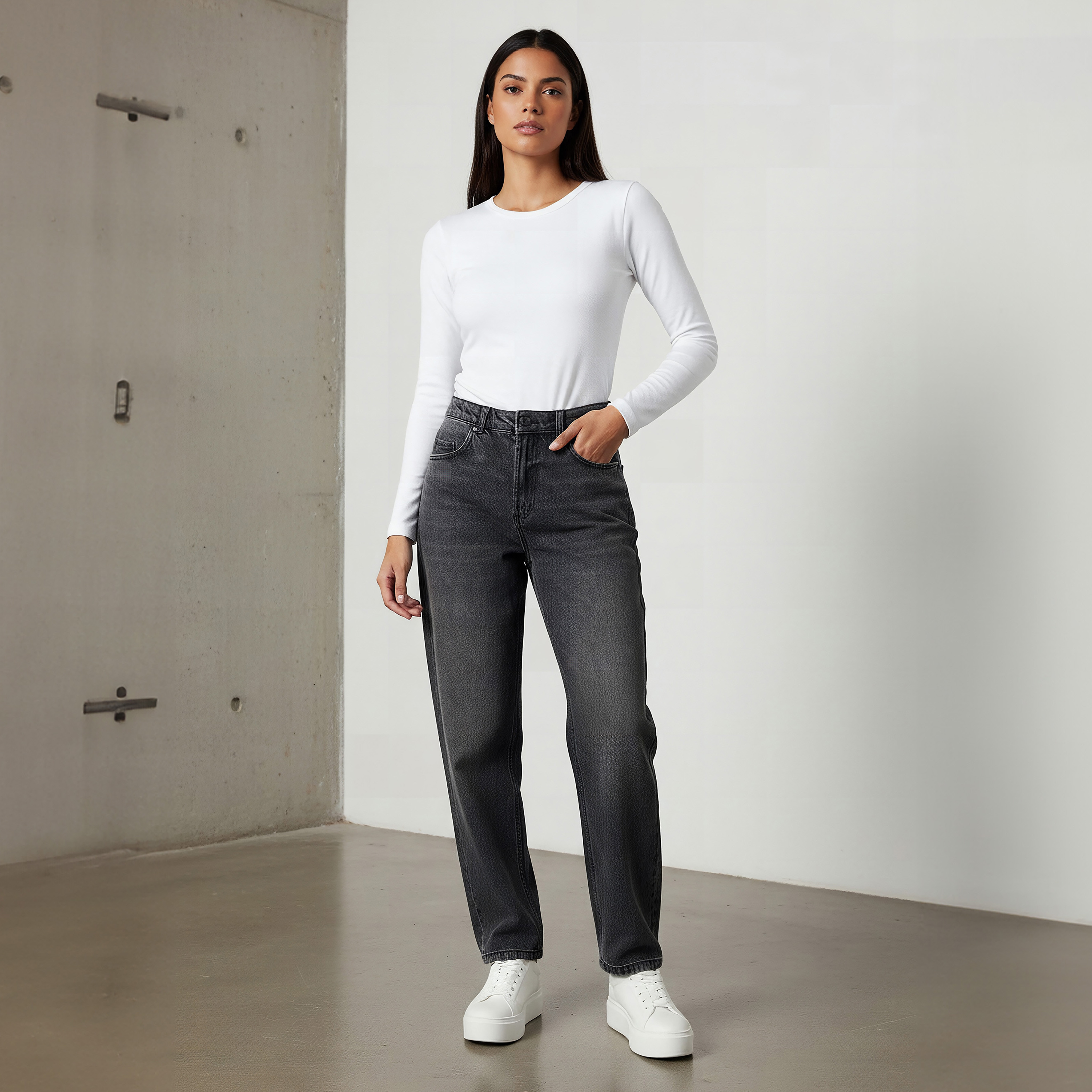 Lee Cooper Straight Fit High-Rise Cotton Jeans with Pockets-women-clothing-bottoms-jeans-image-2
